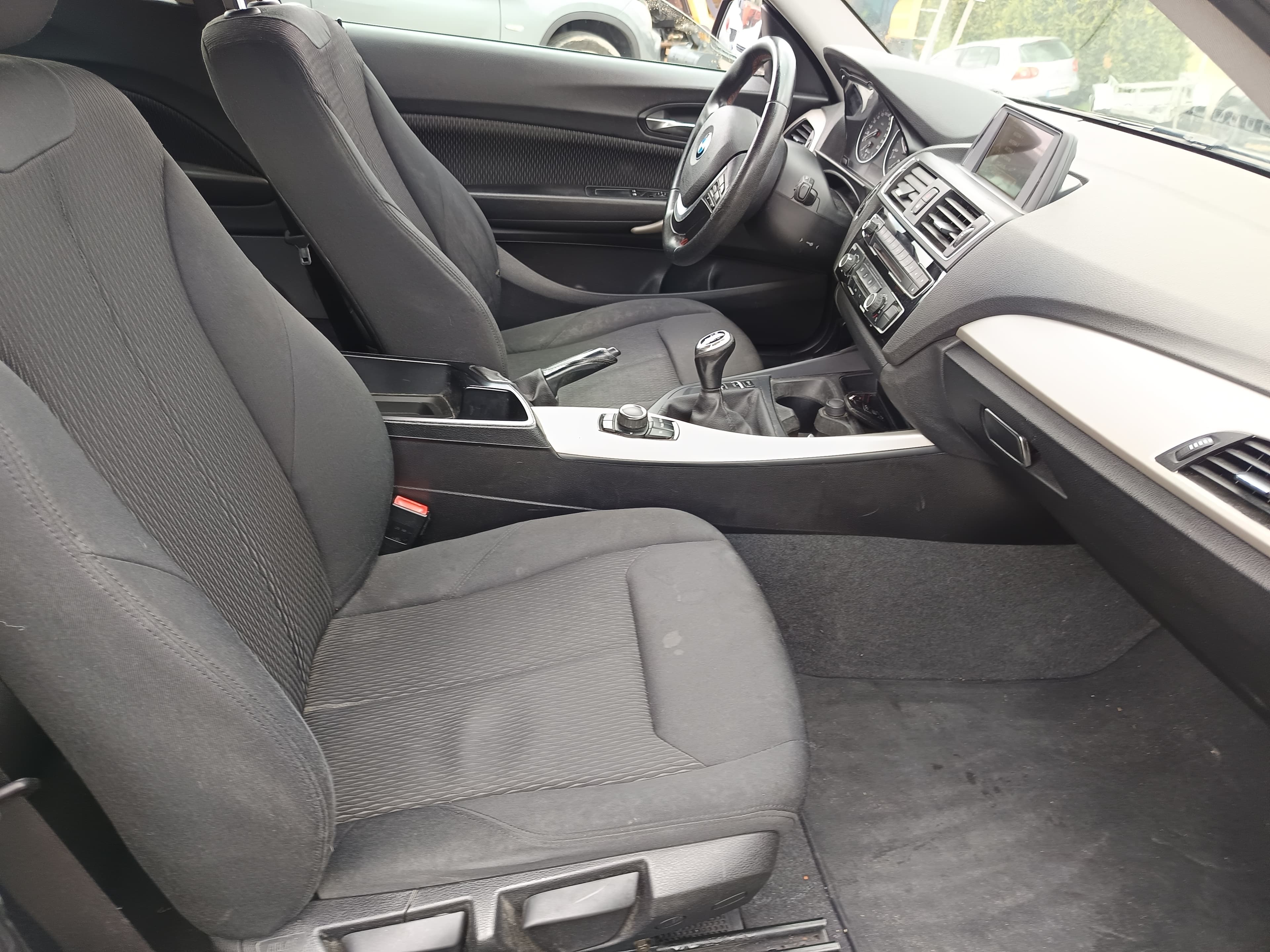 BMW 116d · Ano 2015 — imagen 21