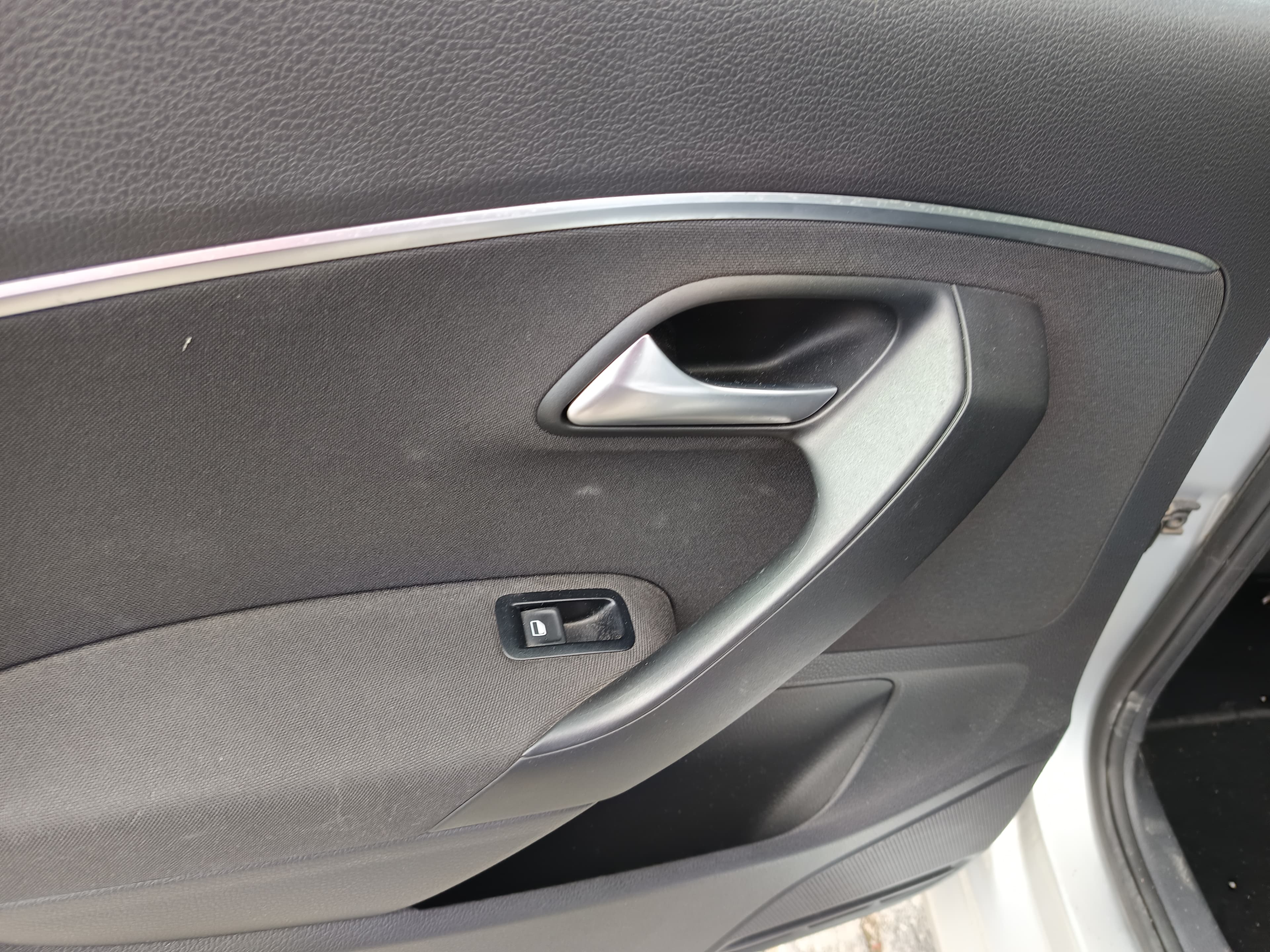 Volkswagen Polo · Ano 2014 — image 27