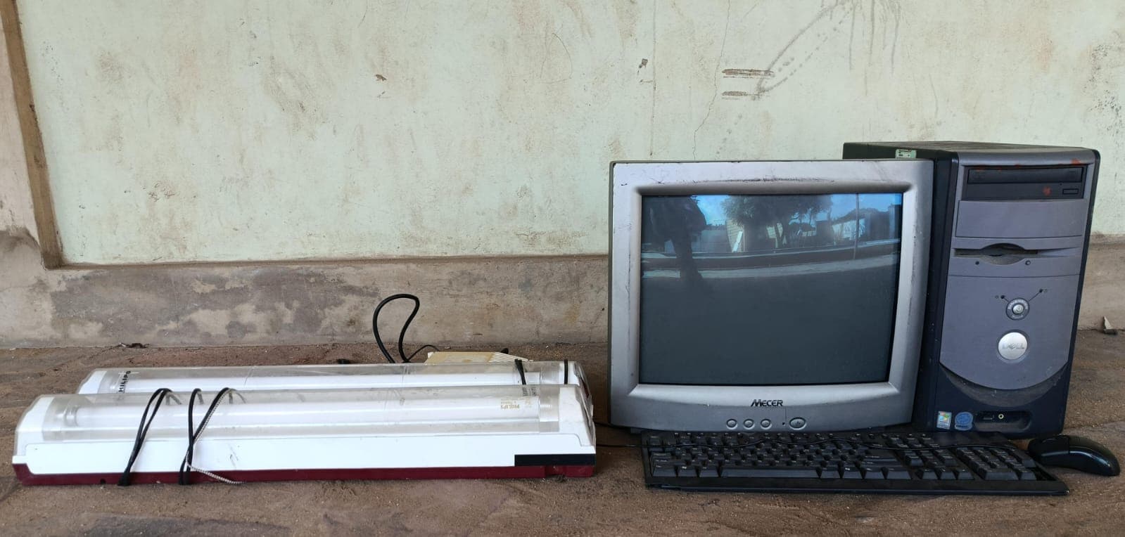 Equipamentos de áudio, vídeo, informática e iluminação — imagen 1