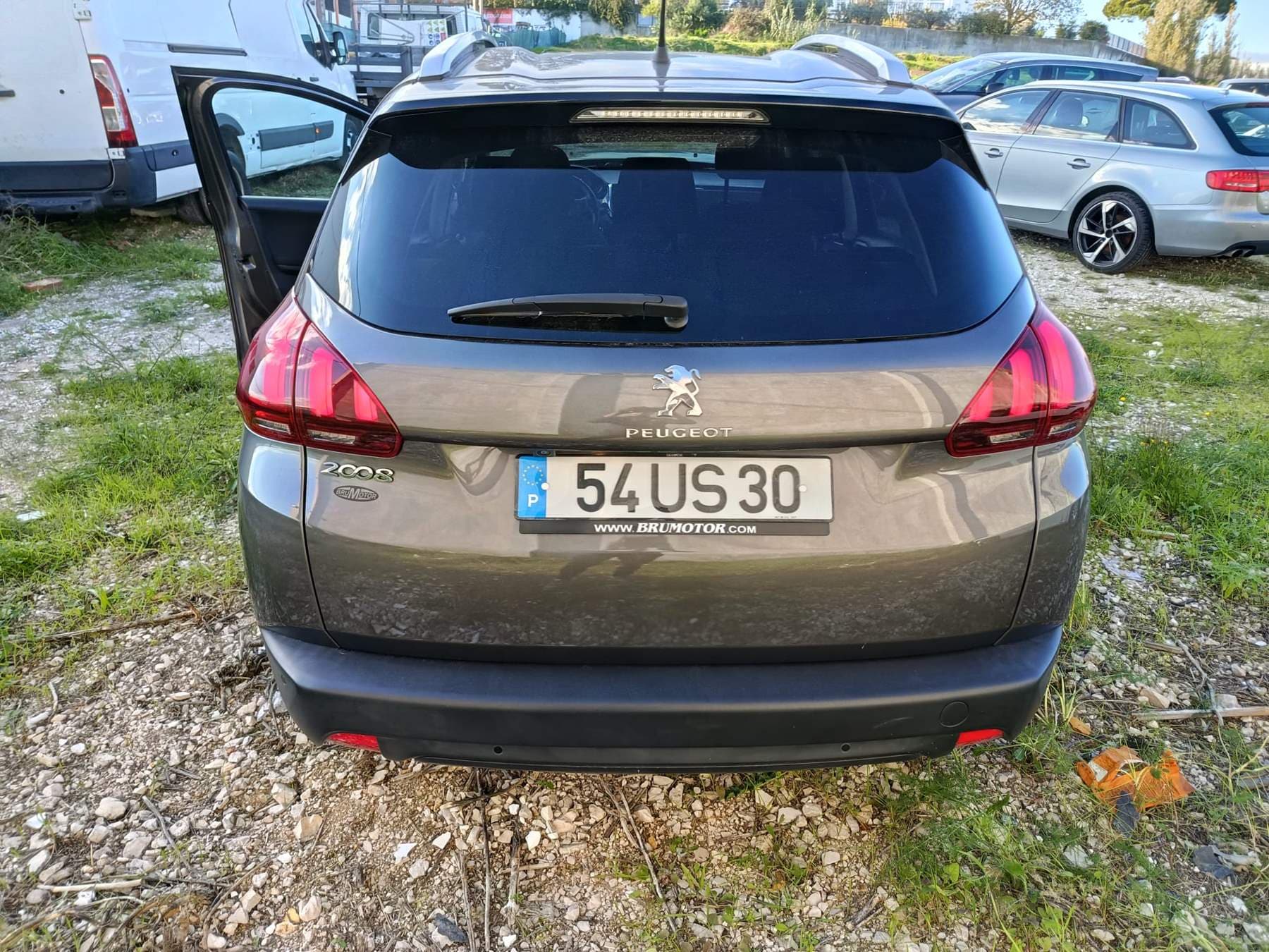 Peugeot 2008 · Ano 2018 — imagen 5