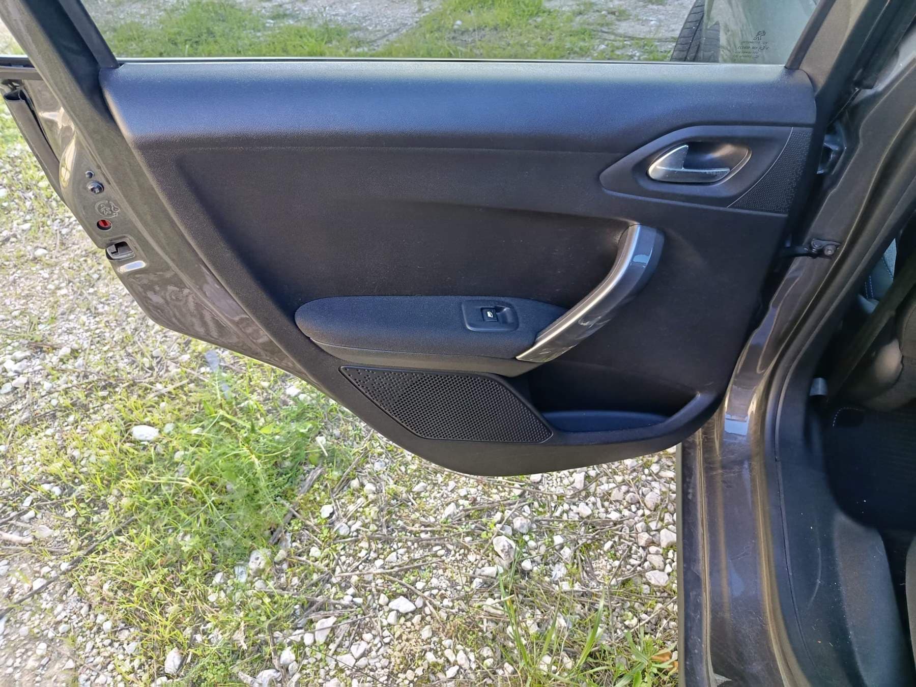 Peugeot 2008 · Ano 2018 — imagen 16
