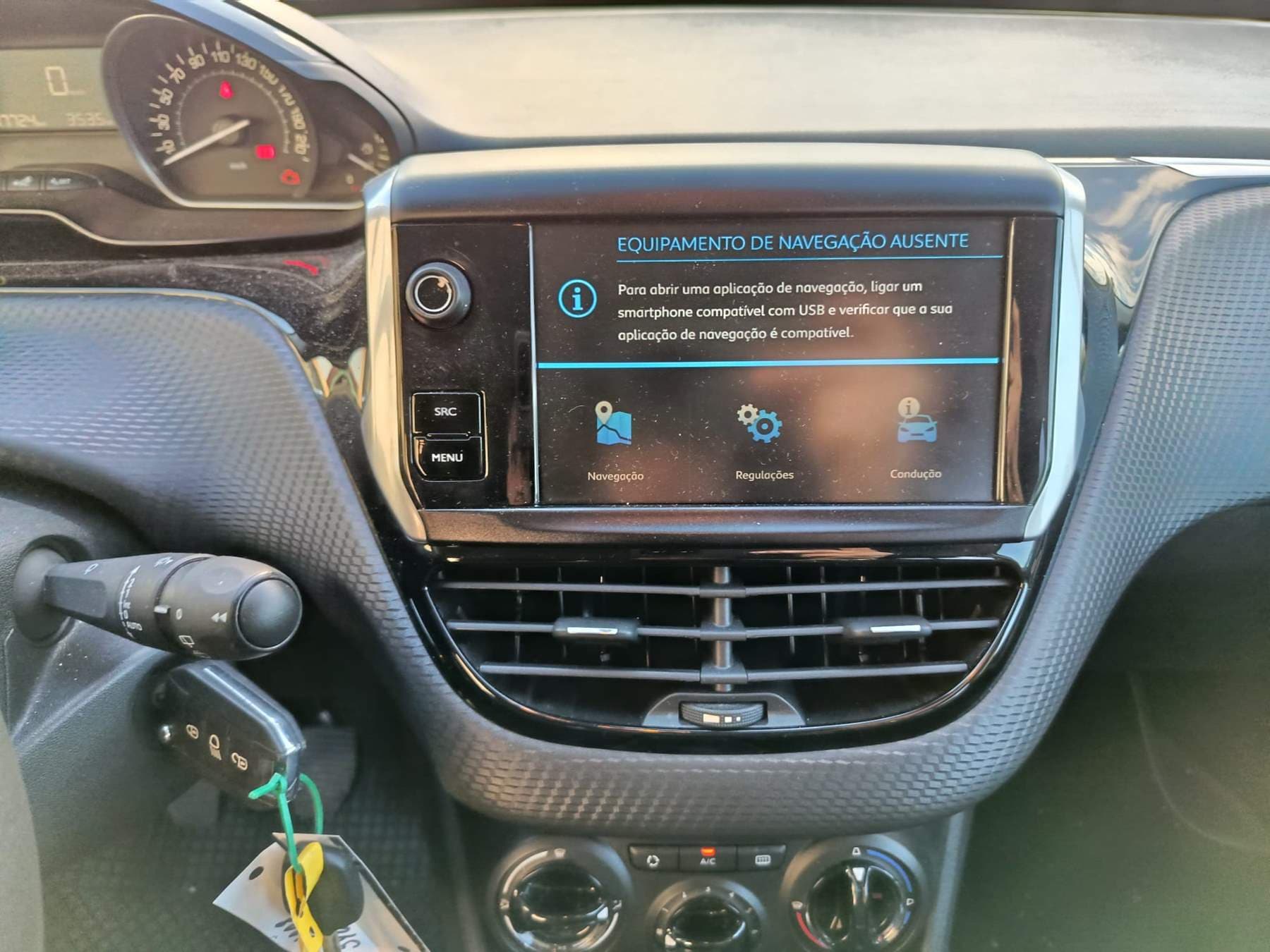 Peugeot 2008 · Ano 2018 — imagen 11