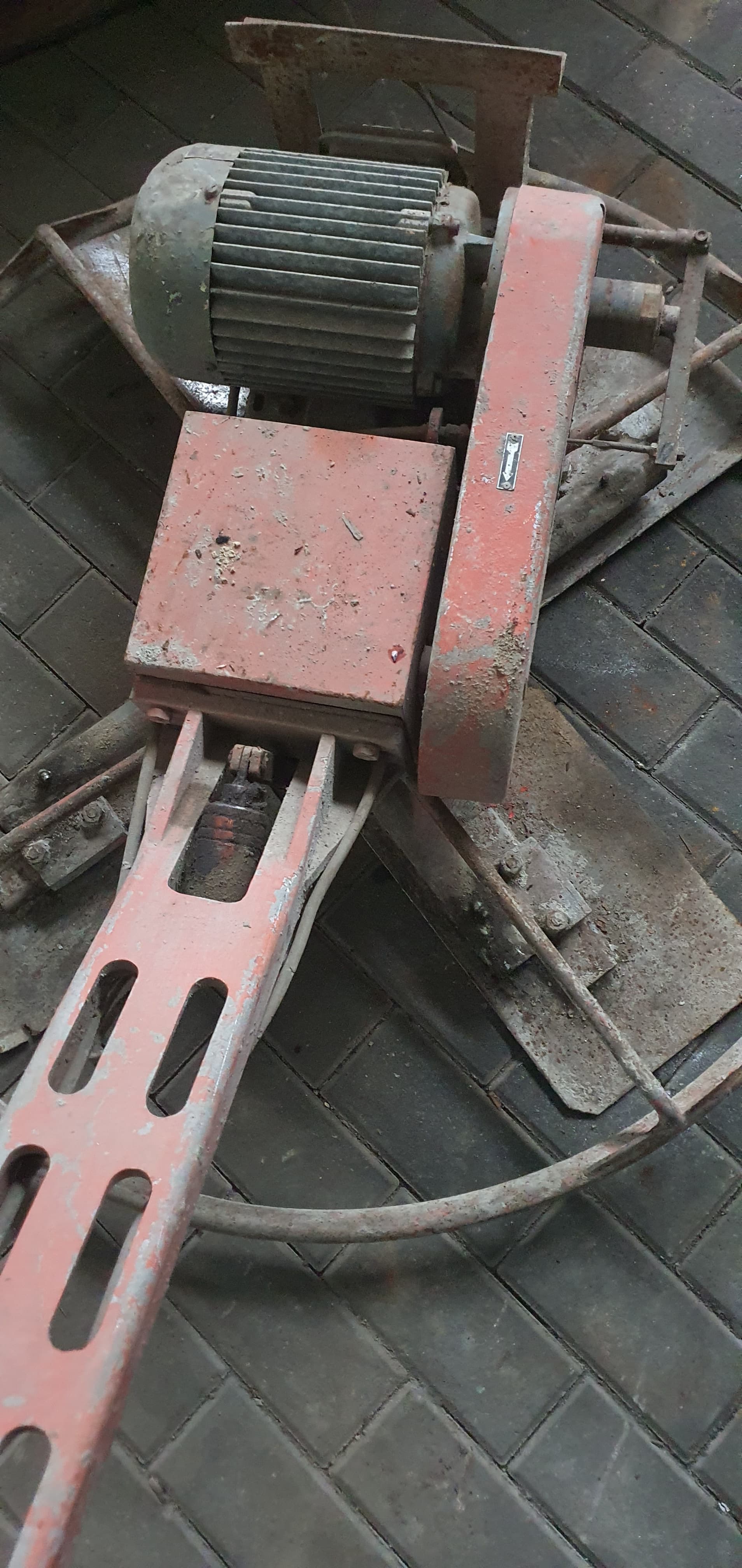 Helicóptero · Talocha Pavimentos — imagen 2