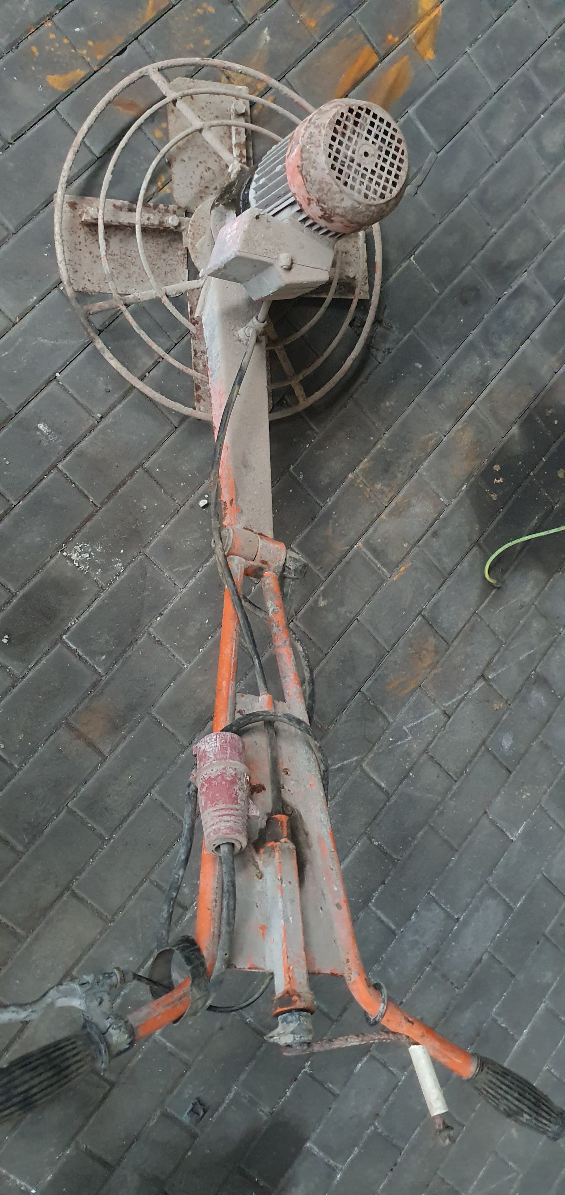 Helicóptero · Talocha Pavimentos — imagen 2