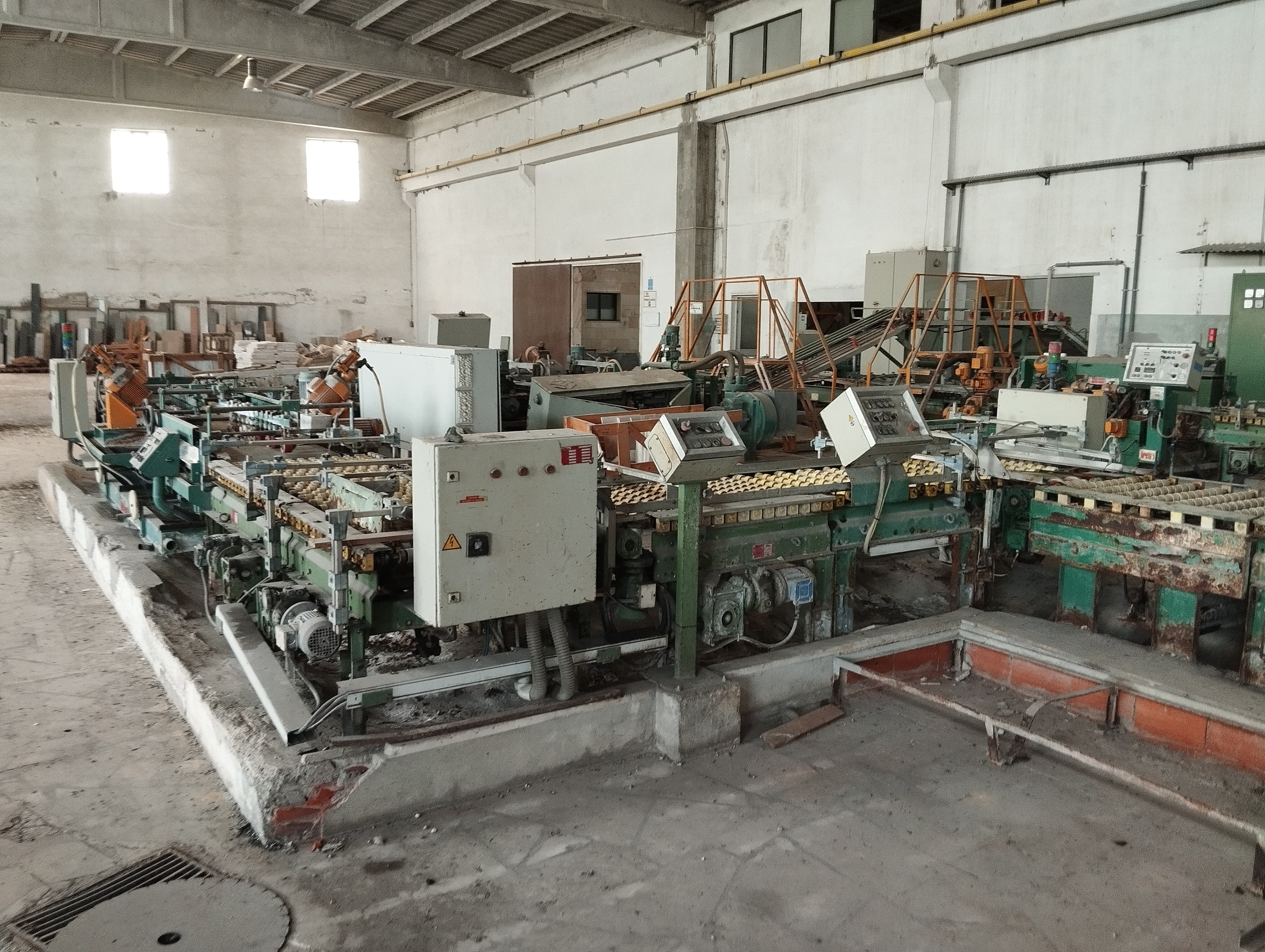 Equipamentos para a Produção de Mármore — imagem 112