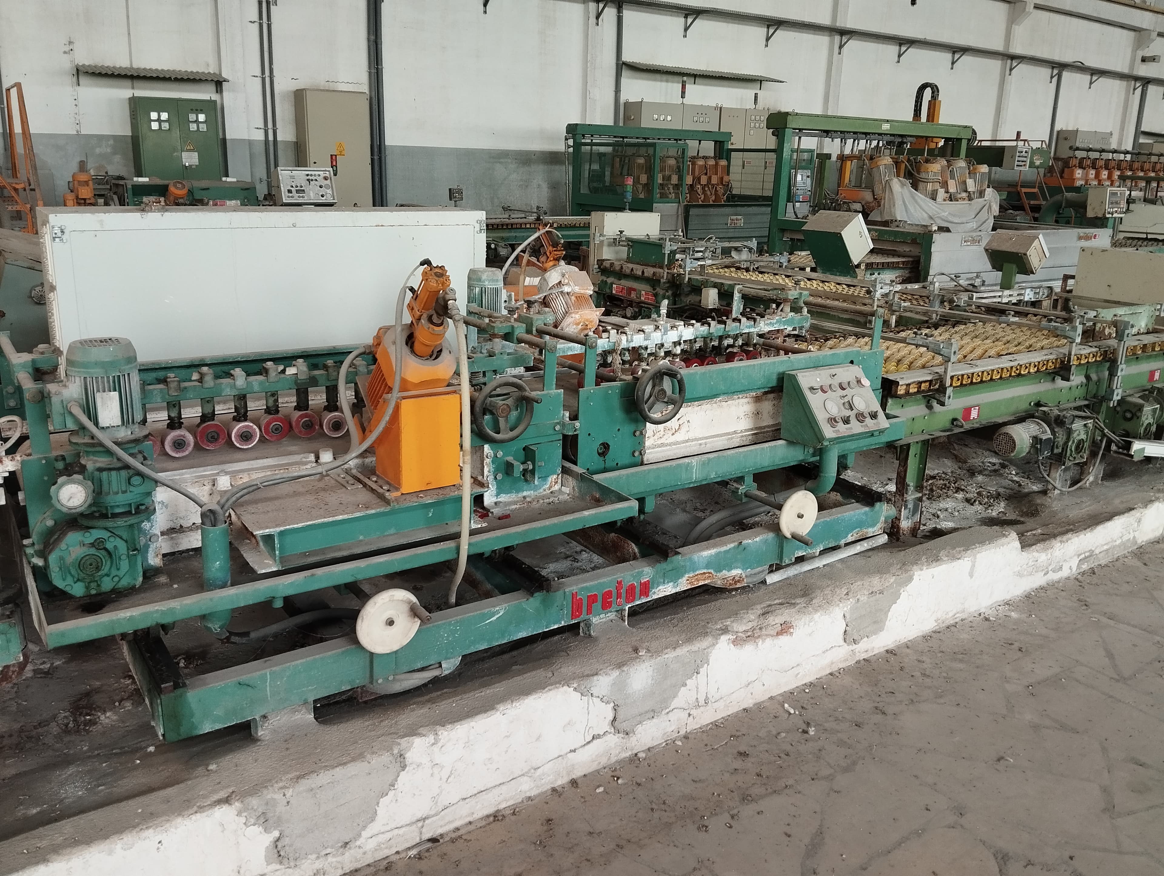 Equipamentos para a Produção de Mármore — imagem 106