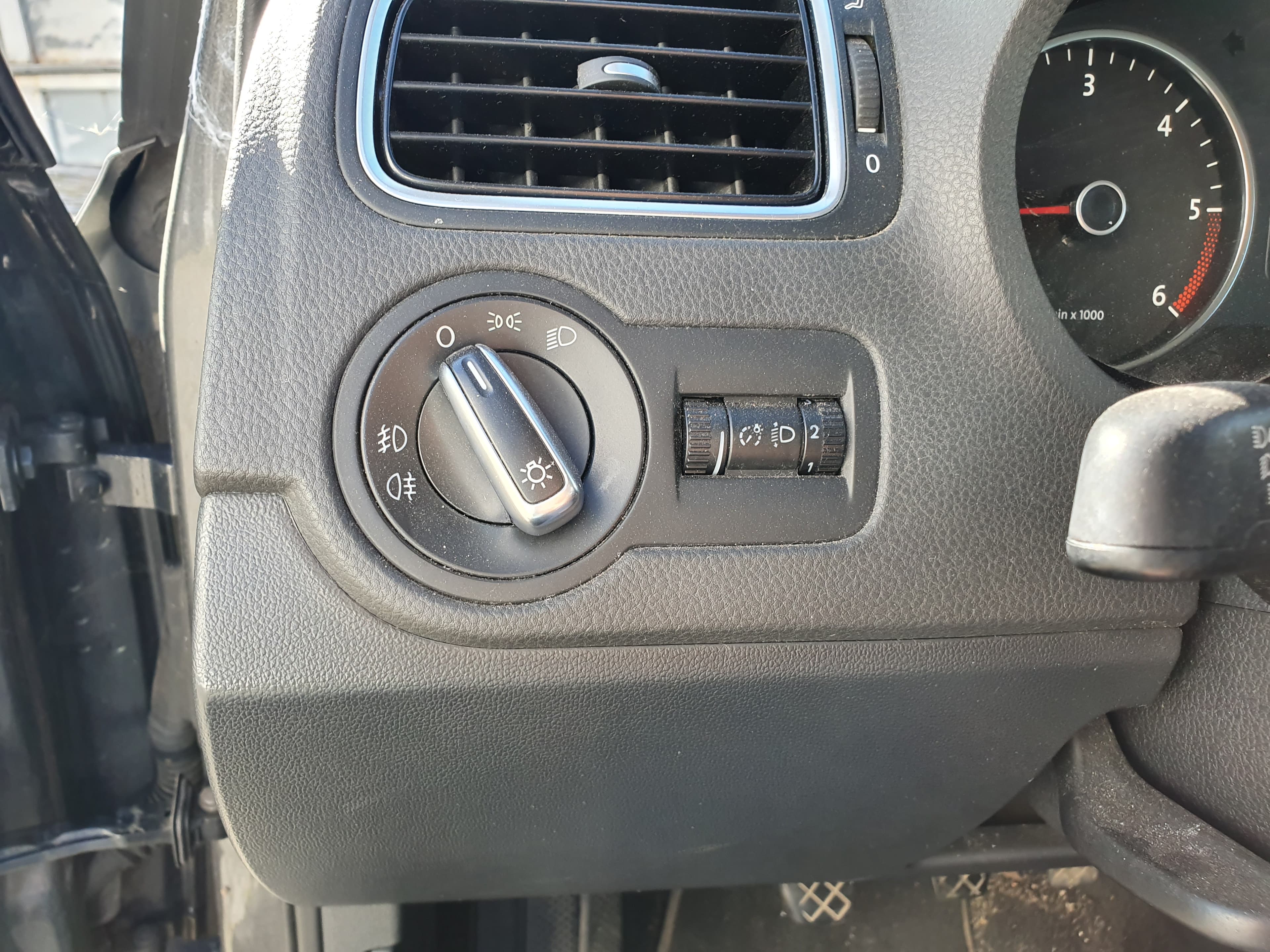 Volkswagen Polo · Ano 2013 — image 27