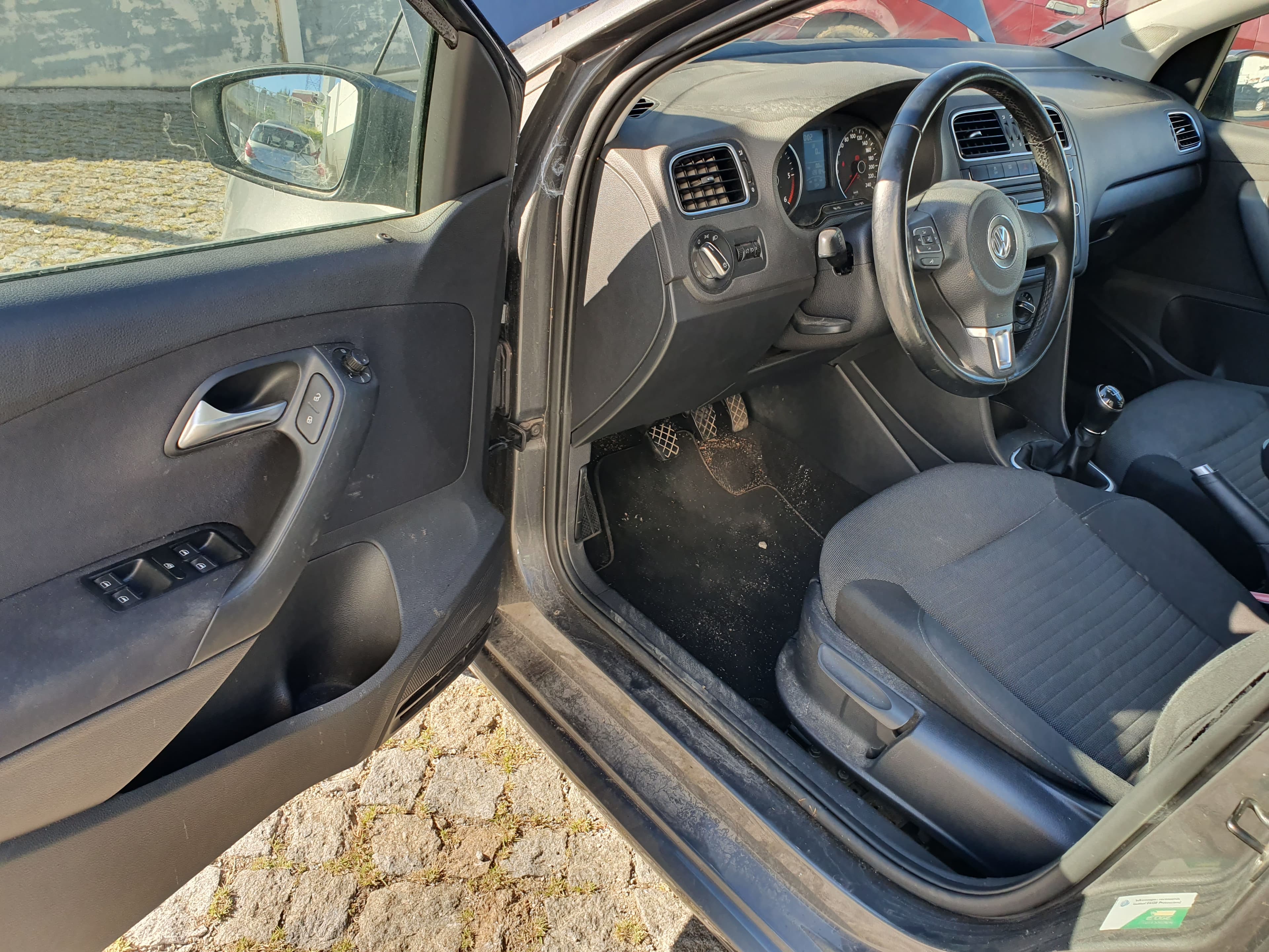 Volkswagen Polo · Ano 2013 — image 15