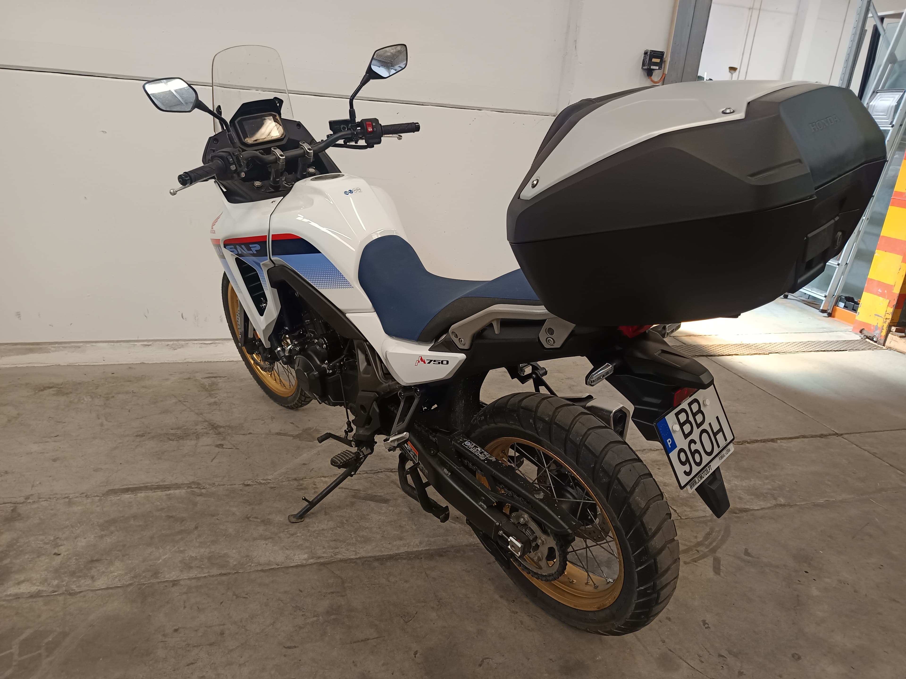 Honda XL 700 VA Transalp · Ano 2023 — imagen 4