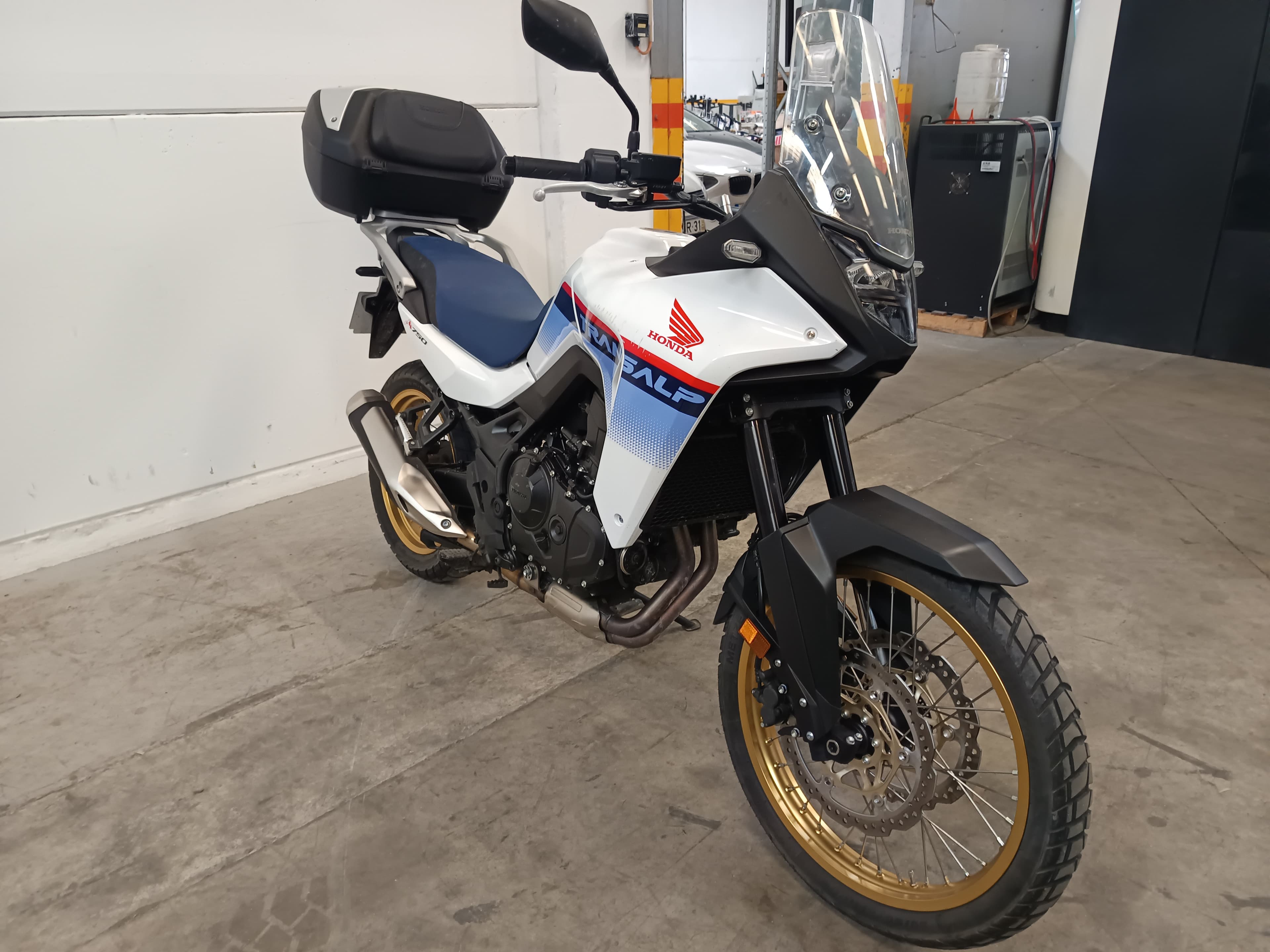 Honda XL 700 VA Transalp · Ano 2023 — imagen 3