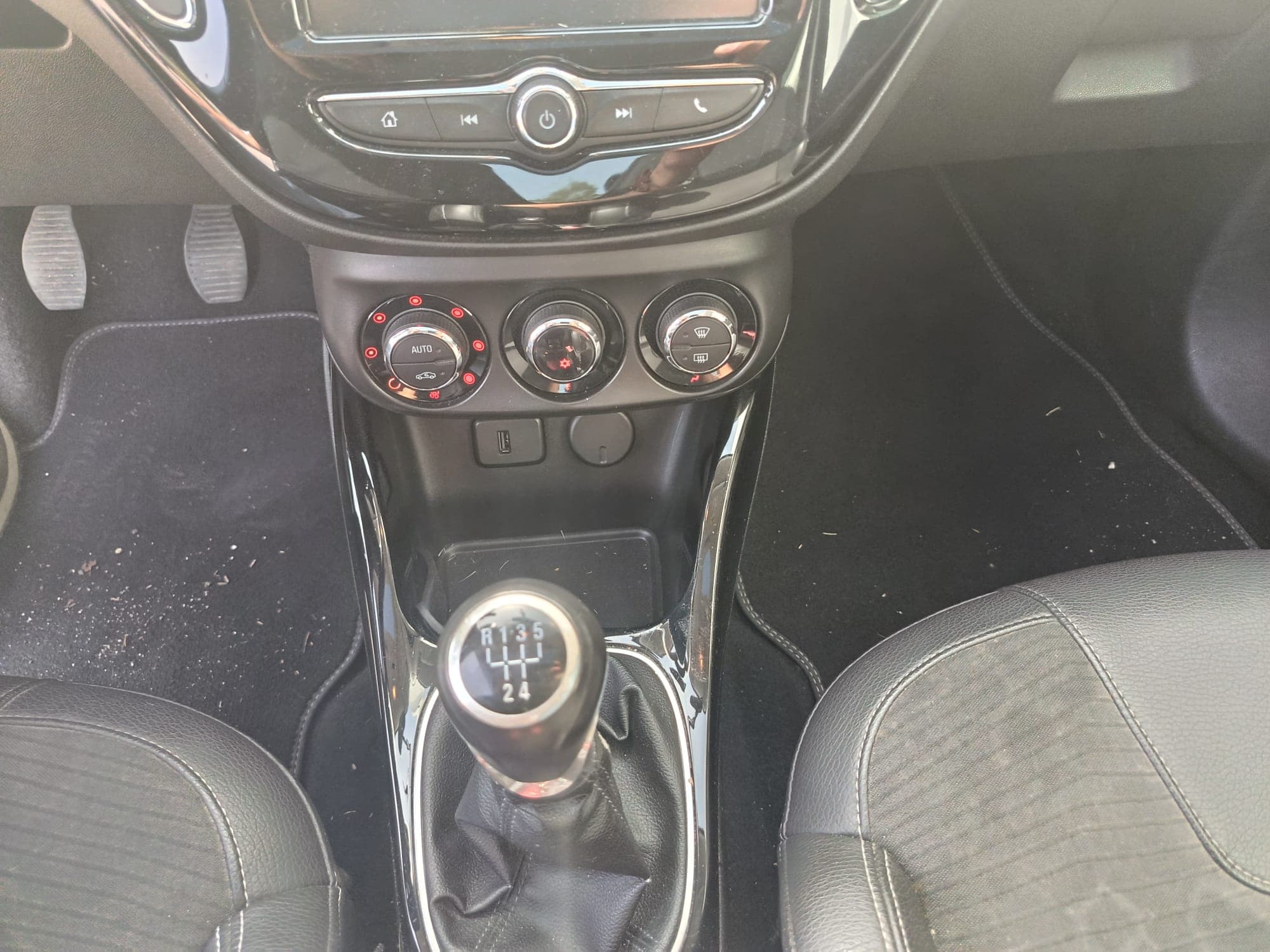Opel Adam · Ano 2016 — image 18