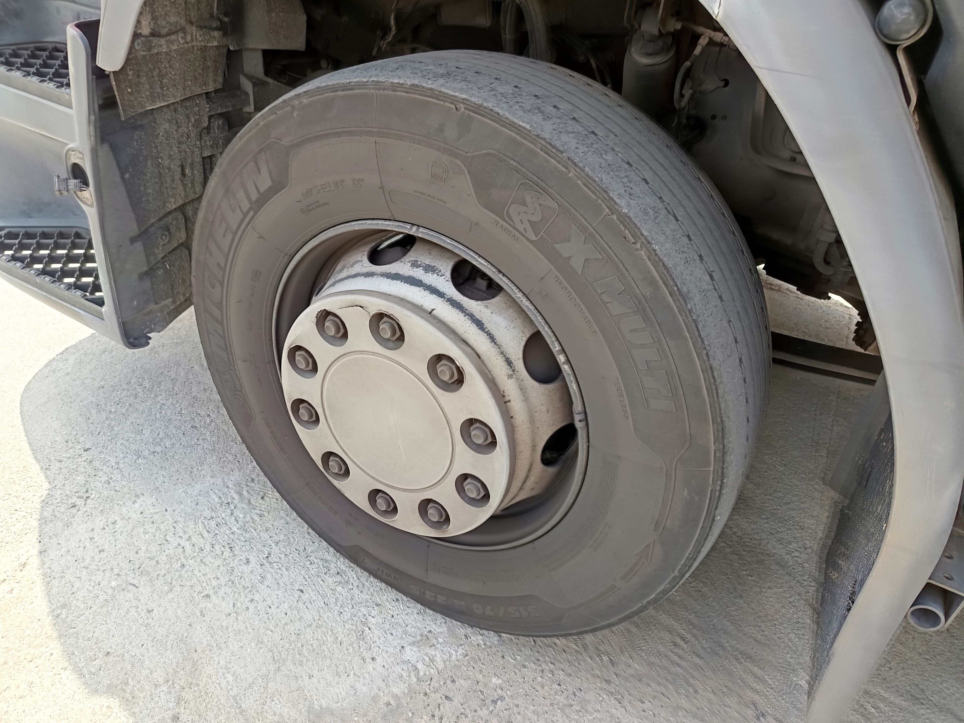 Renault Premium HD370 19Ton · Ano 2008 — image 10
