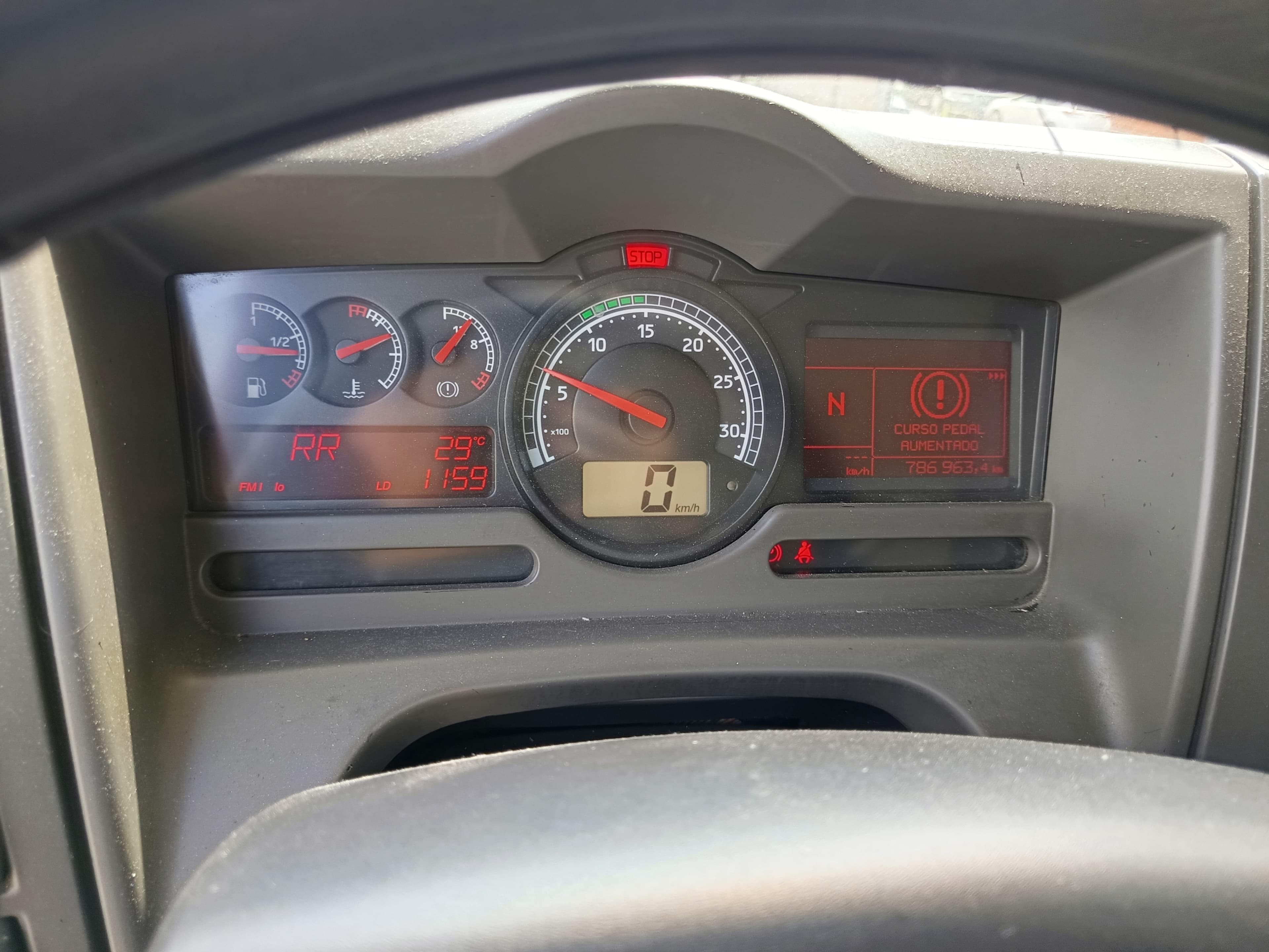 Renault Premium HD370 19Ton · Ano 2008 — image 25