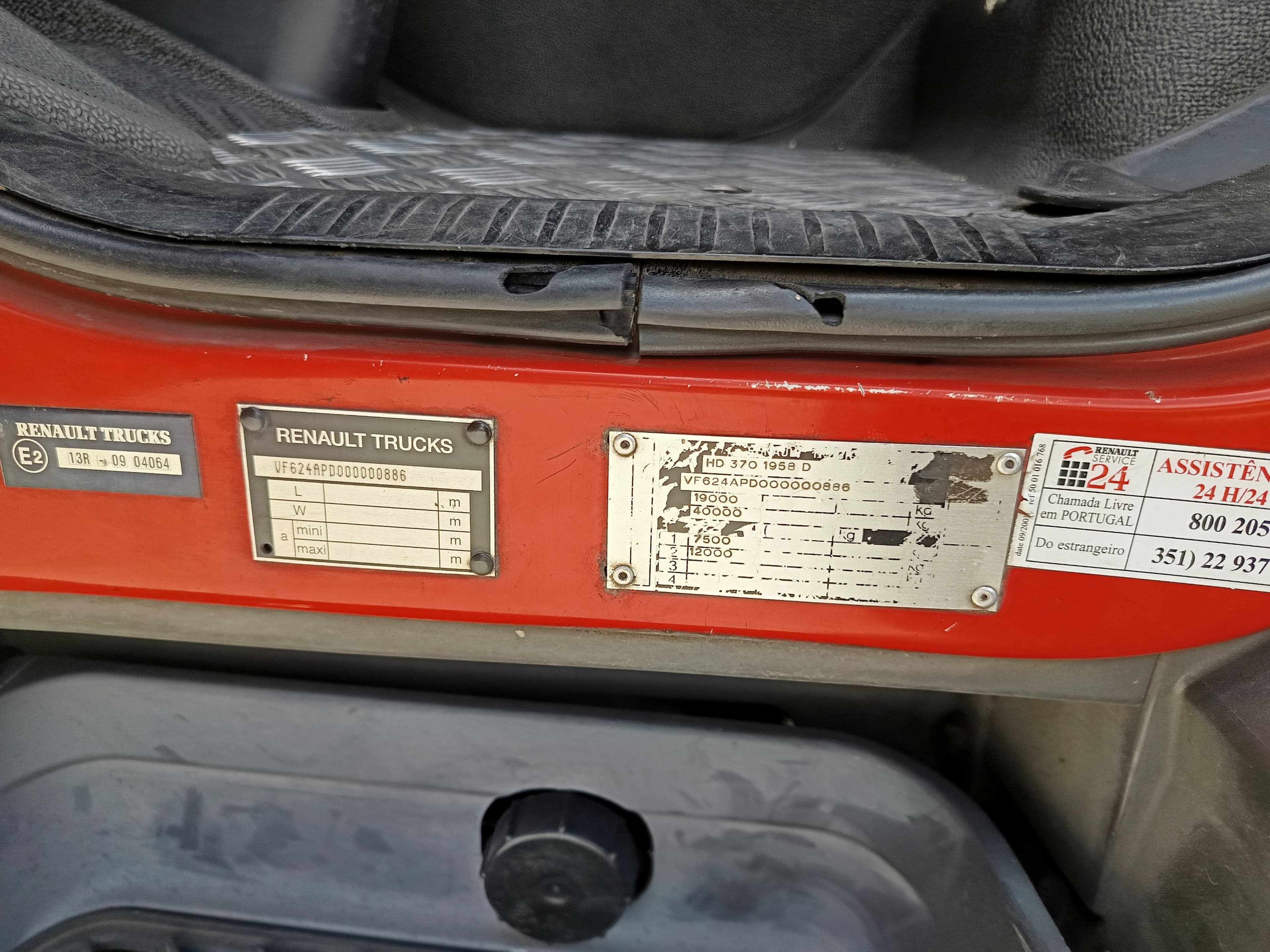 Renault Premium HD370 19Ton · Ano 2008 — image 16