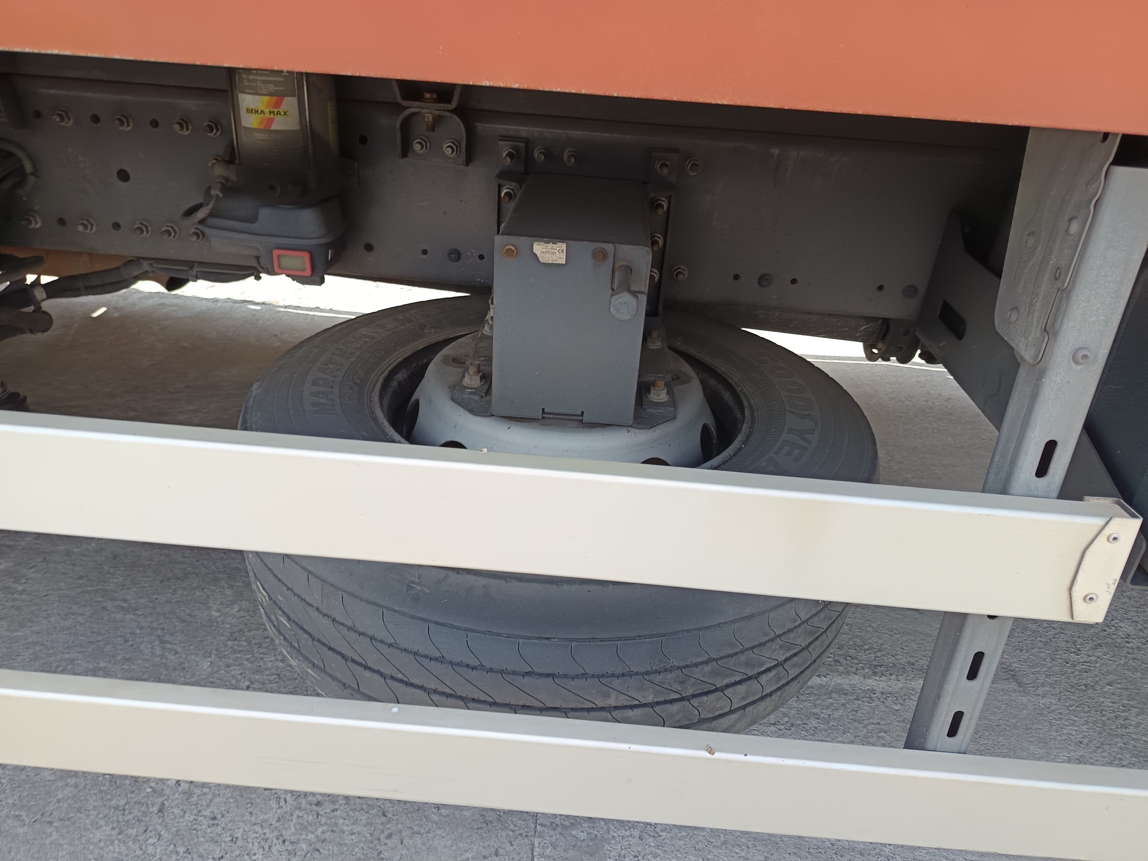 Renault Premium HD370 19Ton · Ano 2008 — image 15