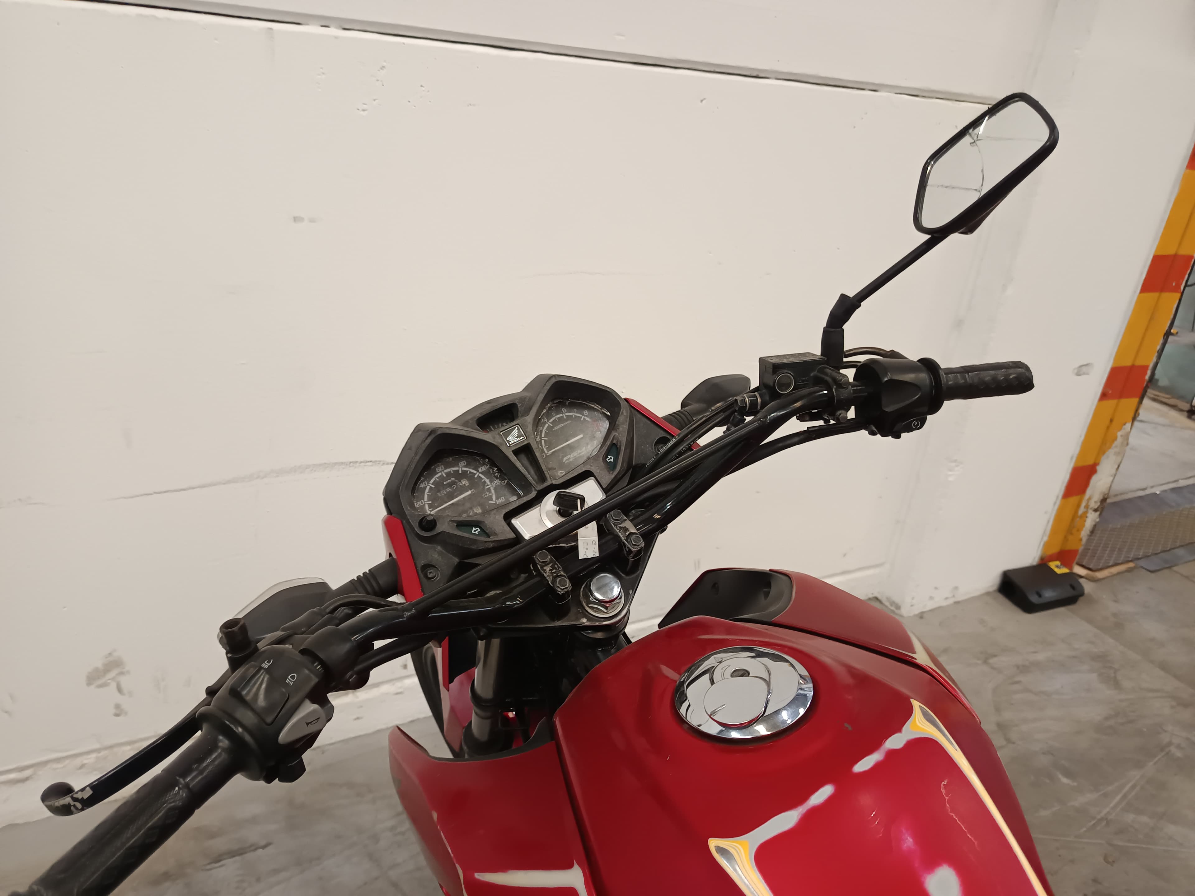 Honda CBF 125 · Ano 2015 — imagem 11