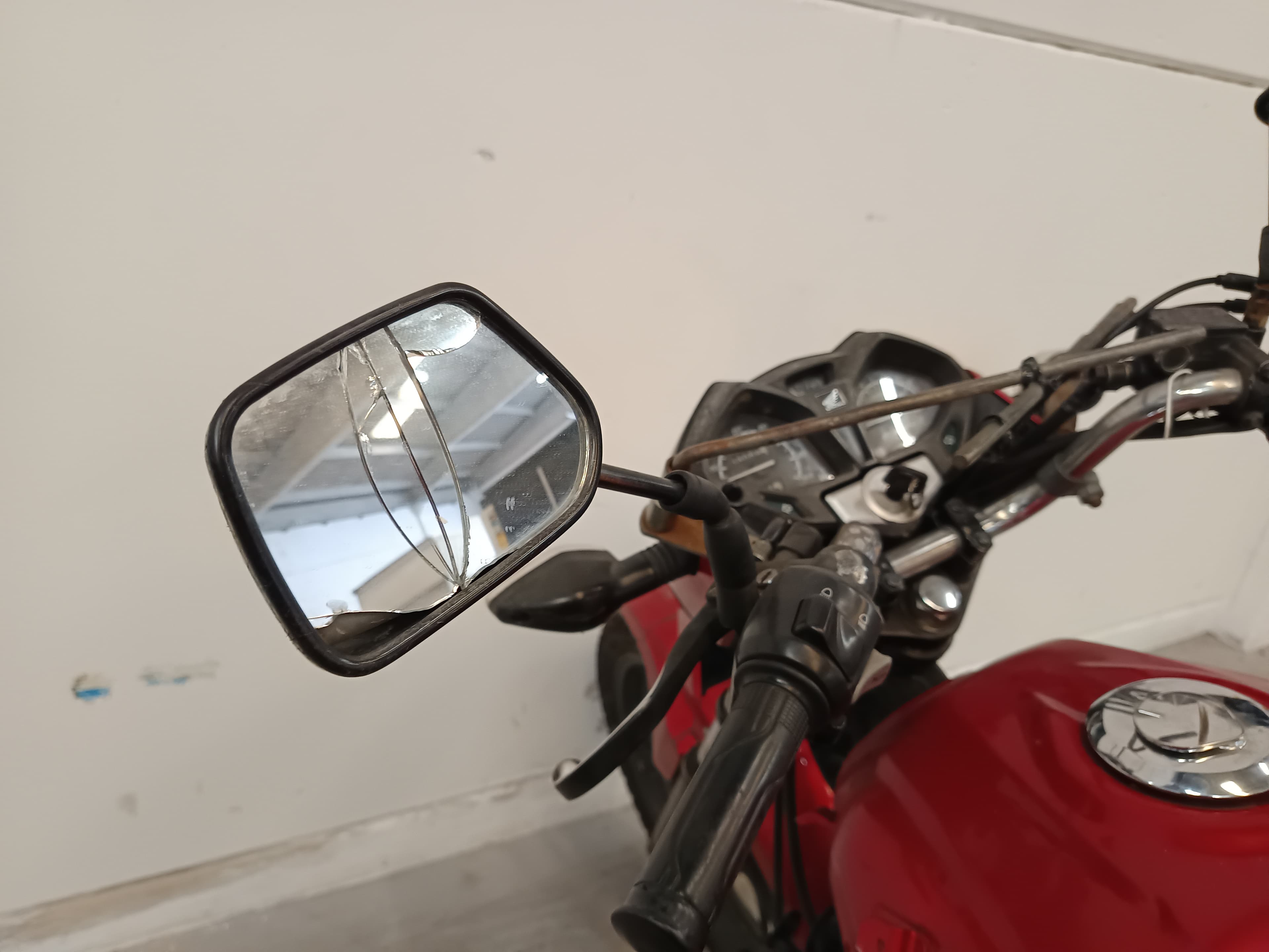Honda CBF 125 · Ano 2015 — imagem 13