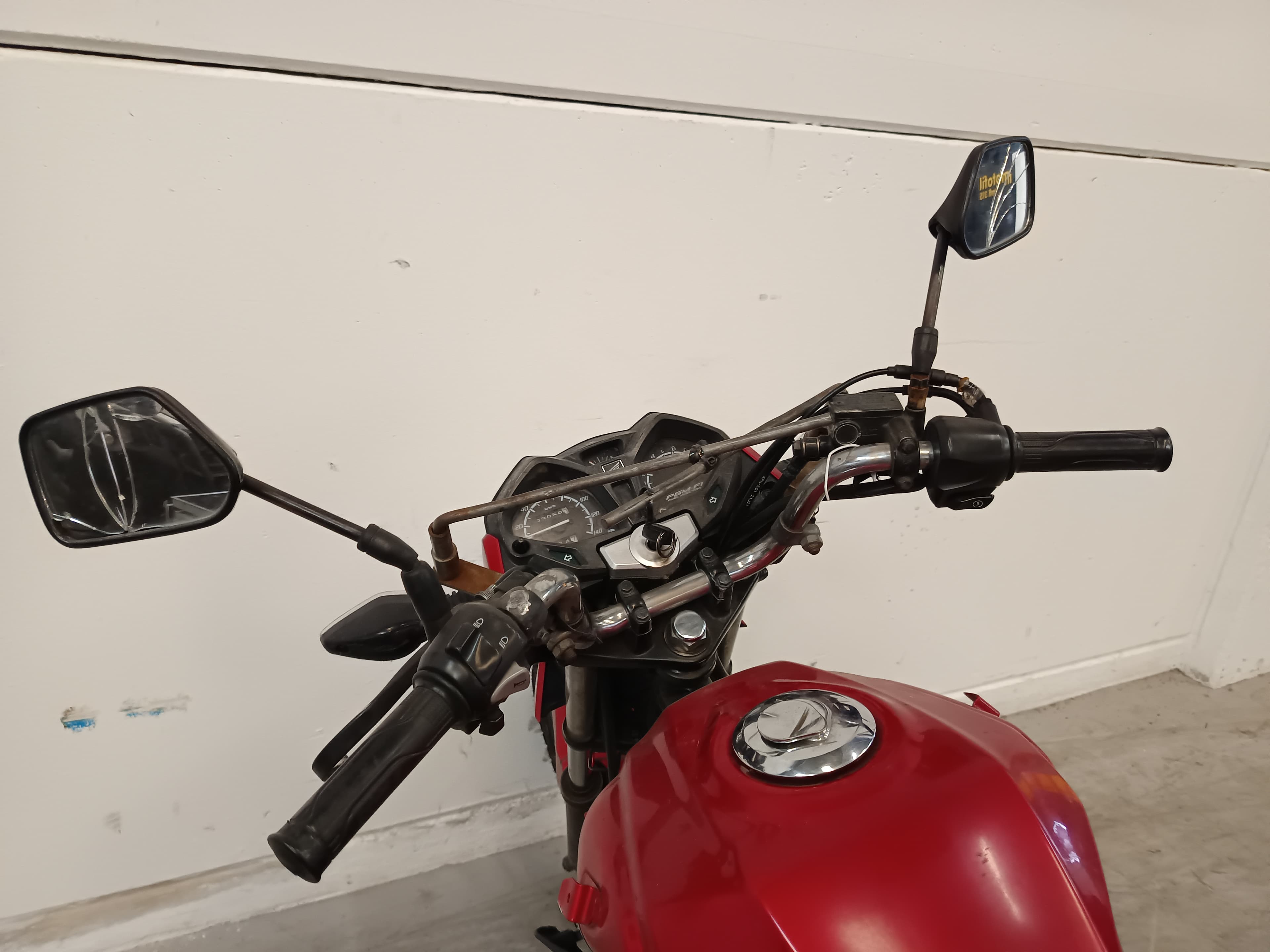Honda CBF 125 · Ano 2015 — imagem 9