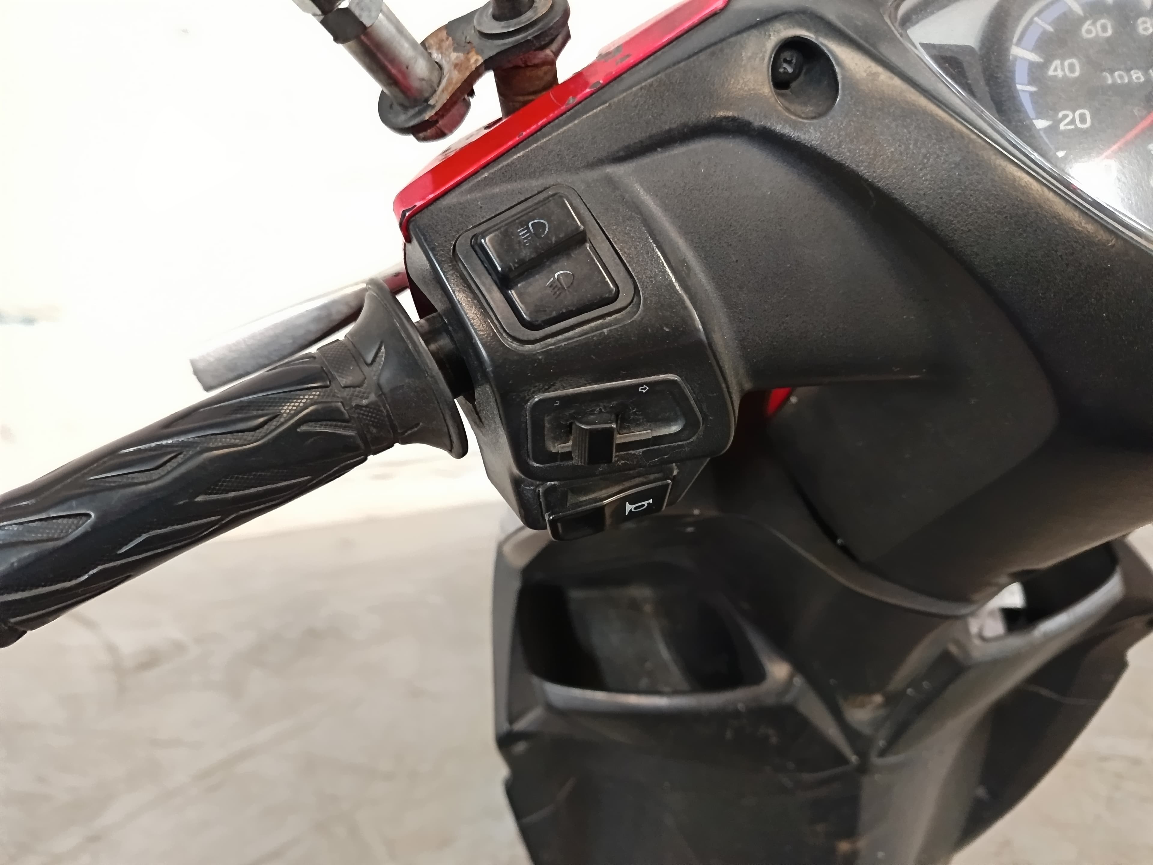 Suzuki UK 110 Address · Année 2015 — image 12