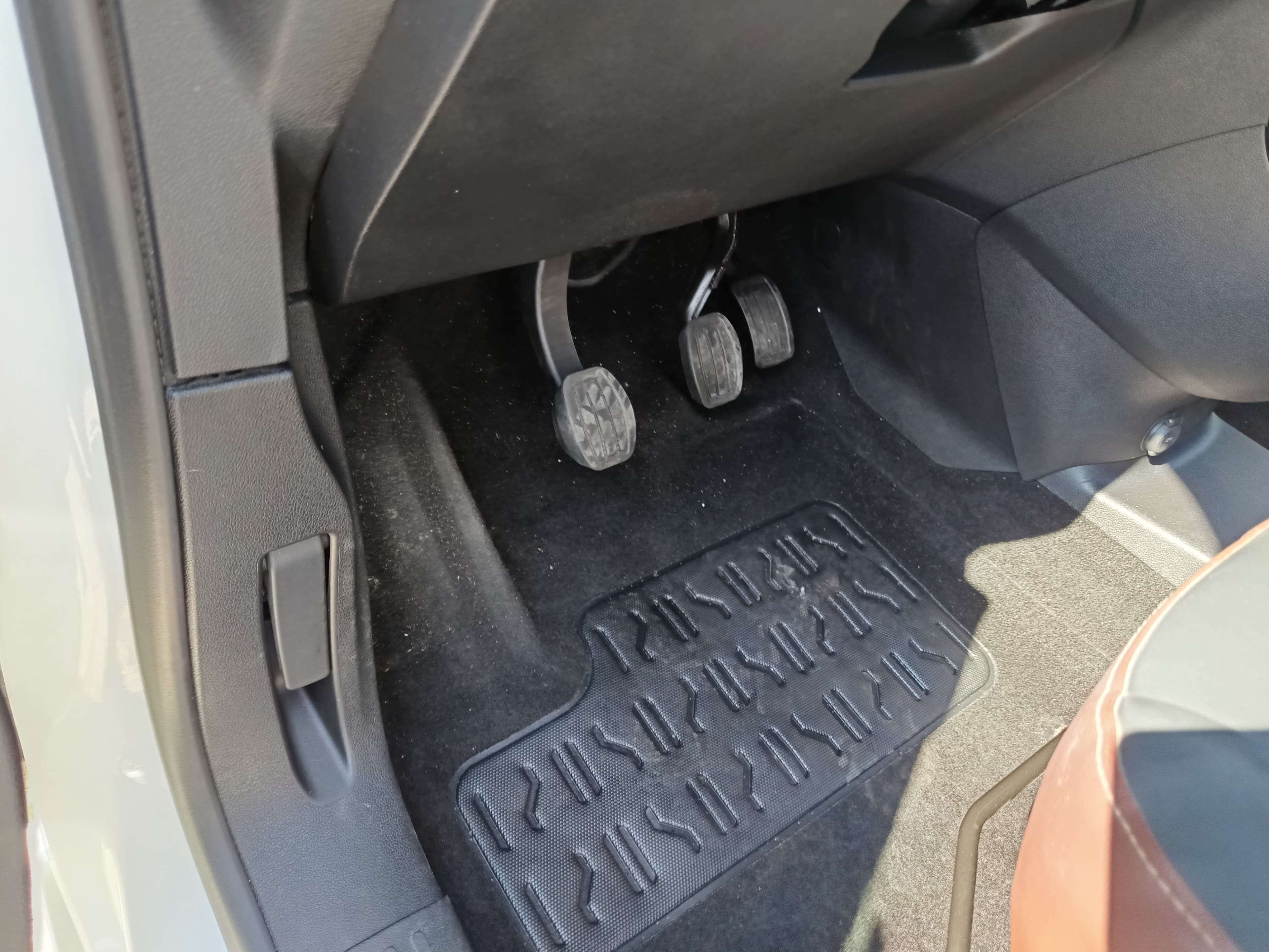 Opel Combo 1.5D · Ano 2023 — image 26