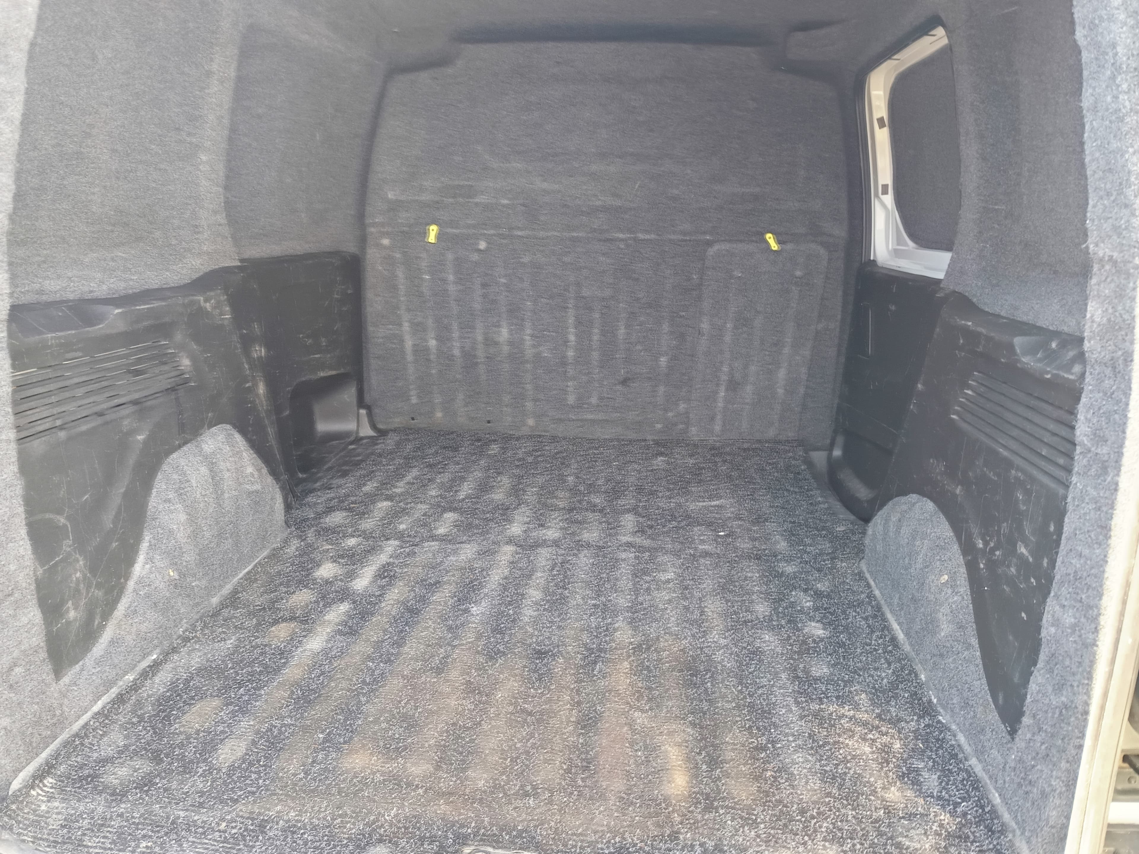Opel Combo 1.5D · Ano 2023 — image 18