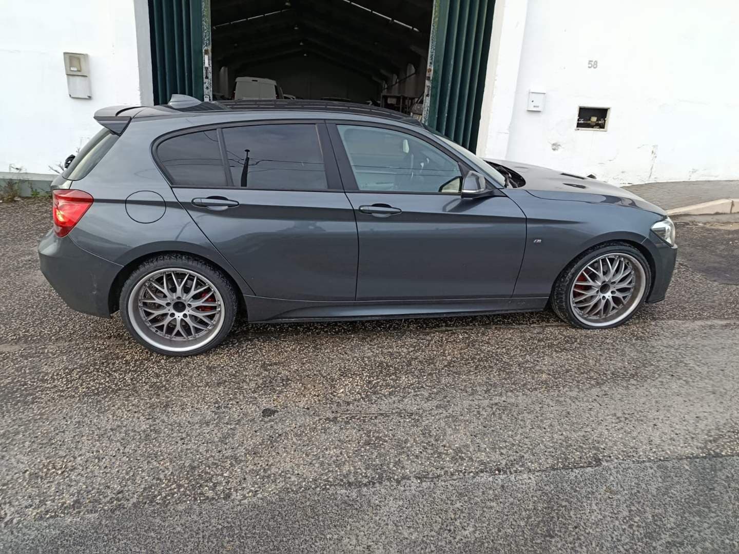 BMW 120D · Ano 2011 — imagem 7