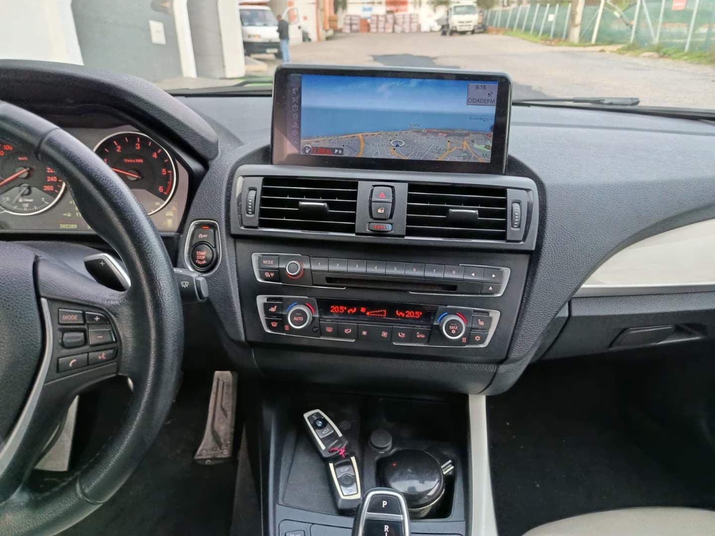 BMW 120D · Ano 2011 — imagem 15