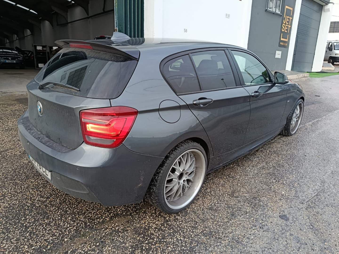 BMW 120D · Ano 2011 — imagem 5