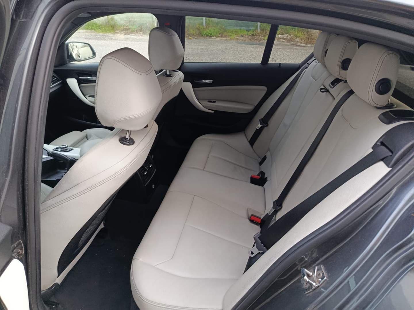 BMW 120D · Ano 2011 — imagem 21