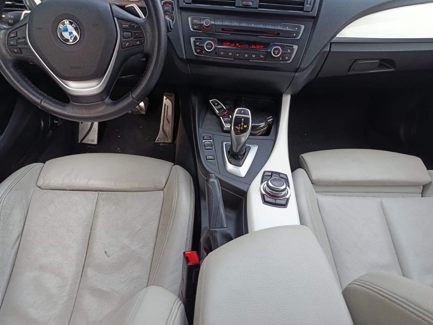BMW 120D · Ano 2011 — imagem 14