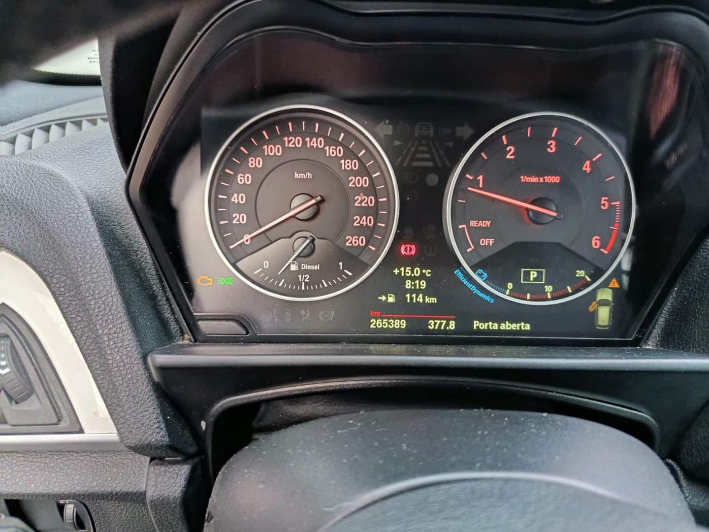 BMW 120D · Ano 2011 — imagem 16