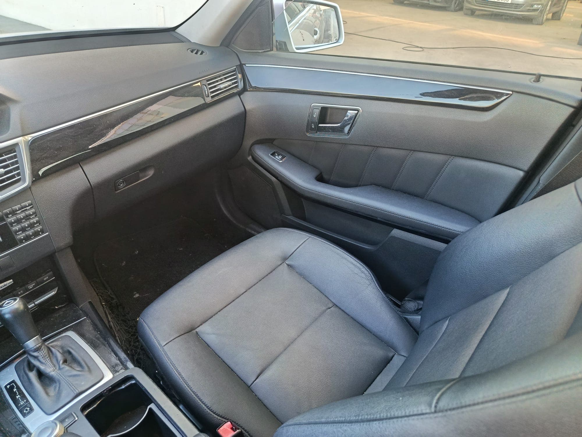 Mercedes-Benz E 220 · Ano 2010 — imagen 24