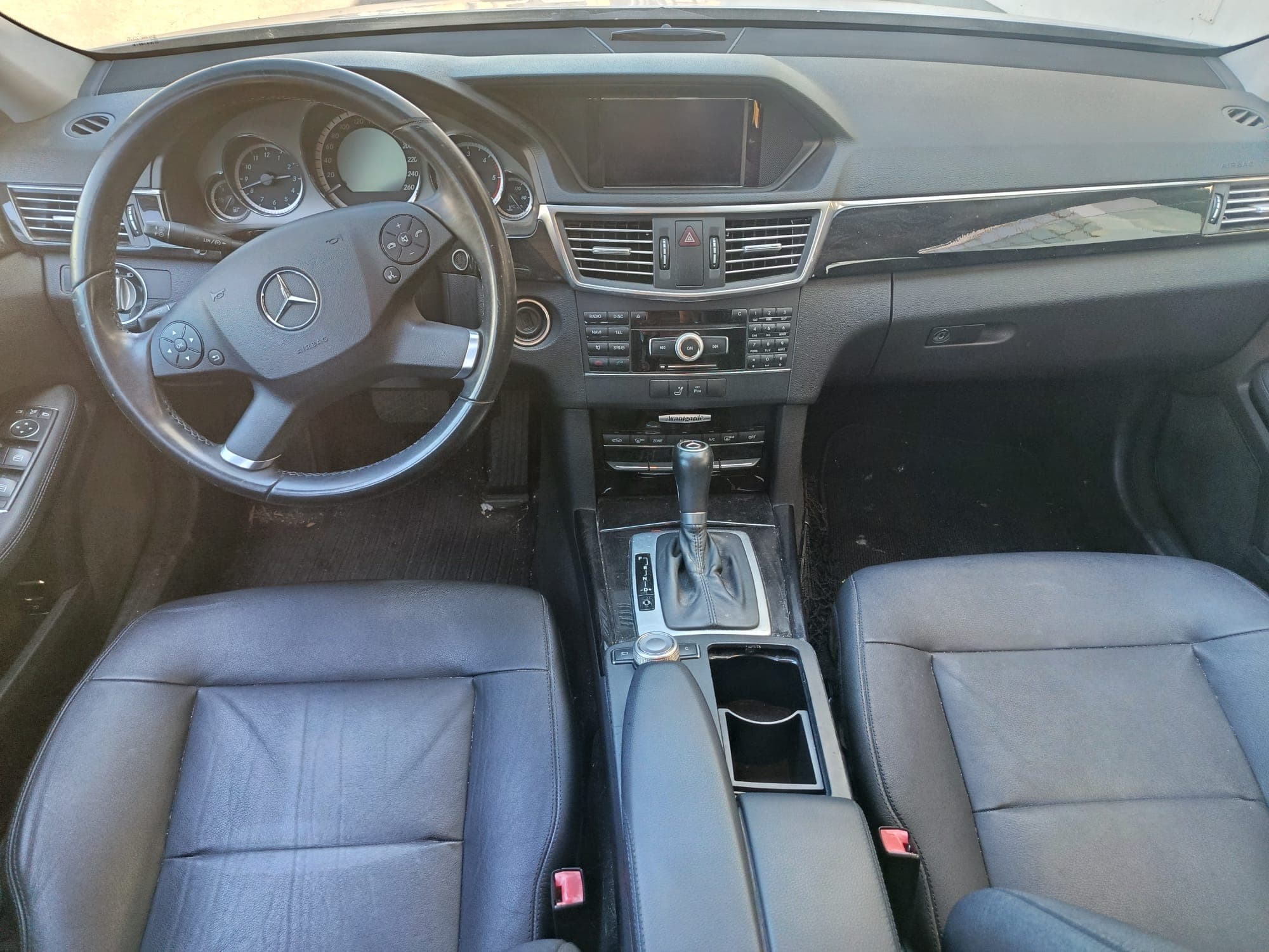 Mercedes-Benz E 220 · Ano 2010 — imagen 25