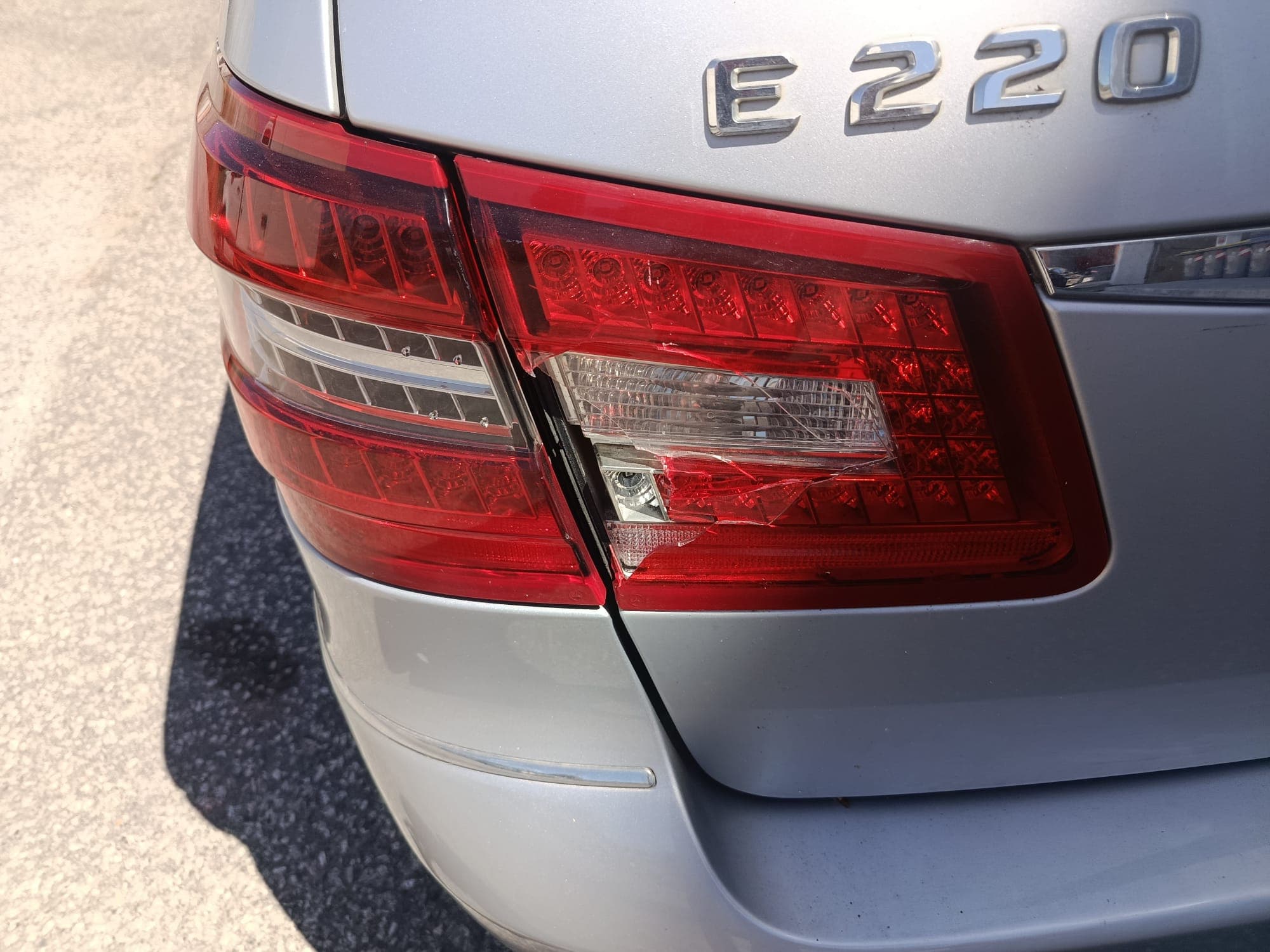 Mercedes-Benz E 220 · Ano 2010 — imagen 11