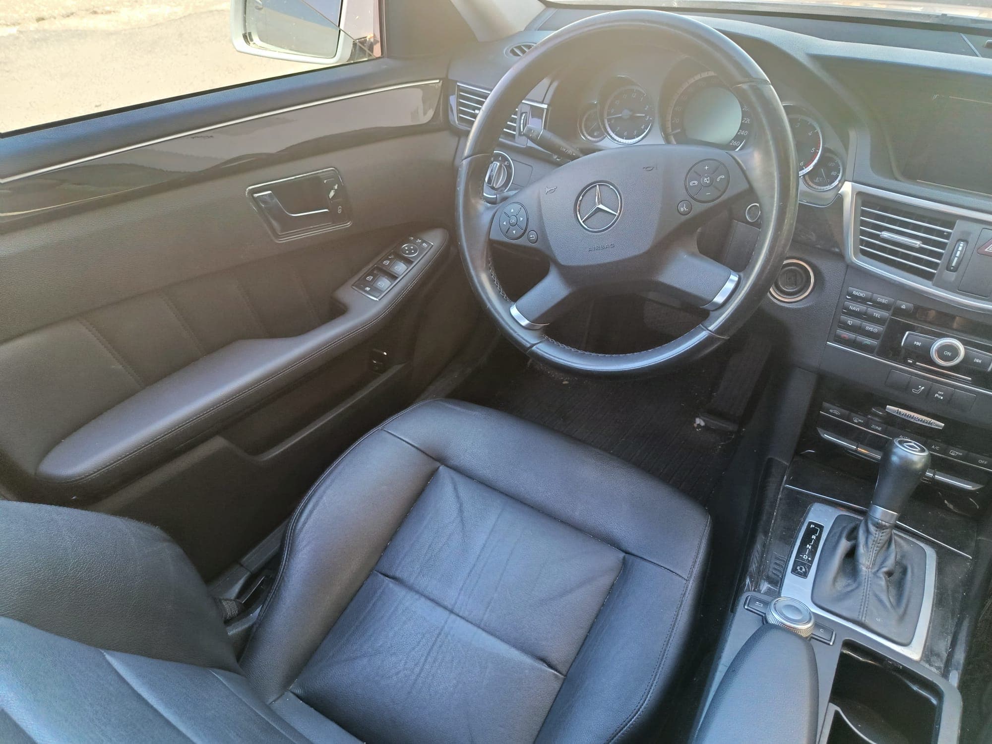 Mercedes-Benz E 220 · Ano 2010 — imagen 21