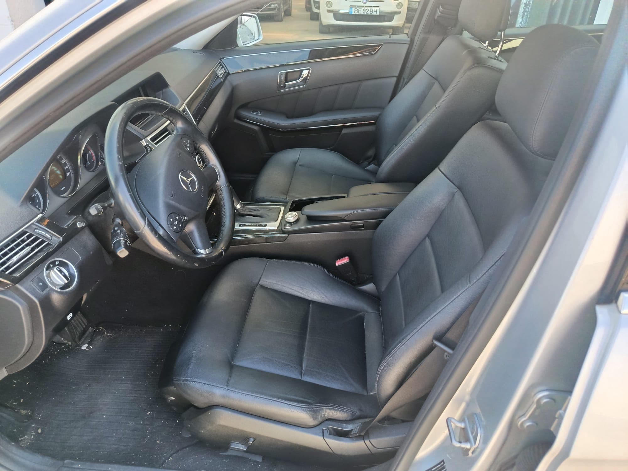 Mercedes-Benz E 220 · Ano 2010 — imagen 23