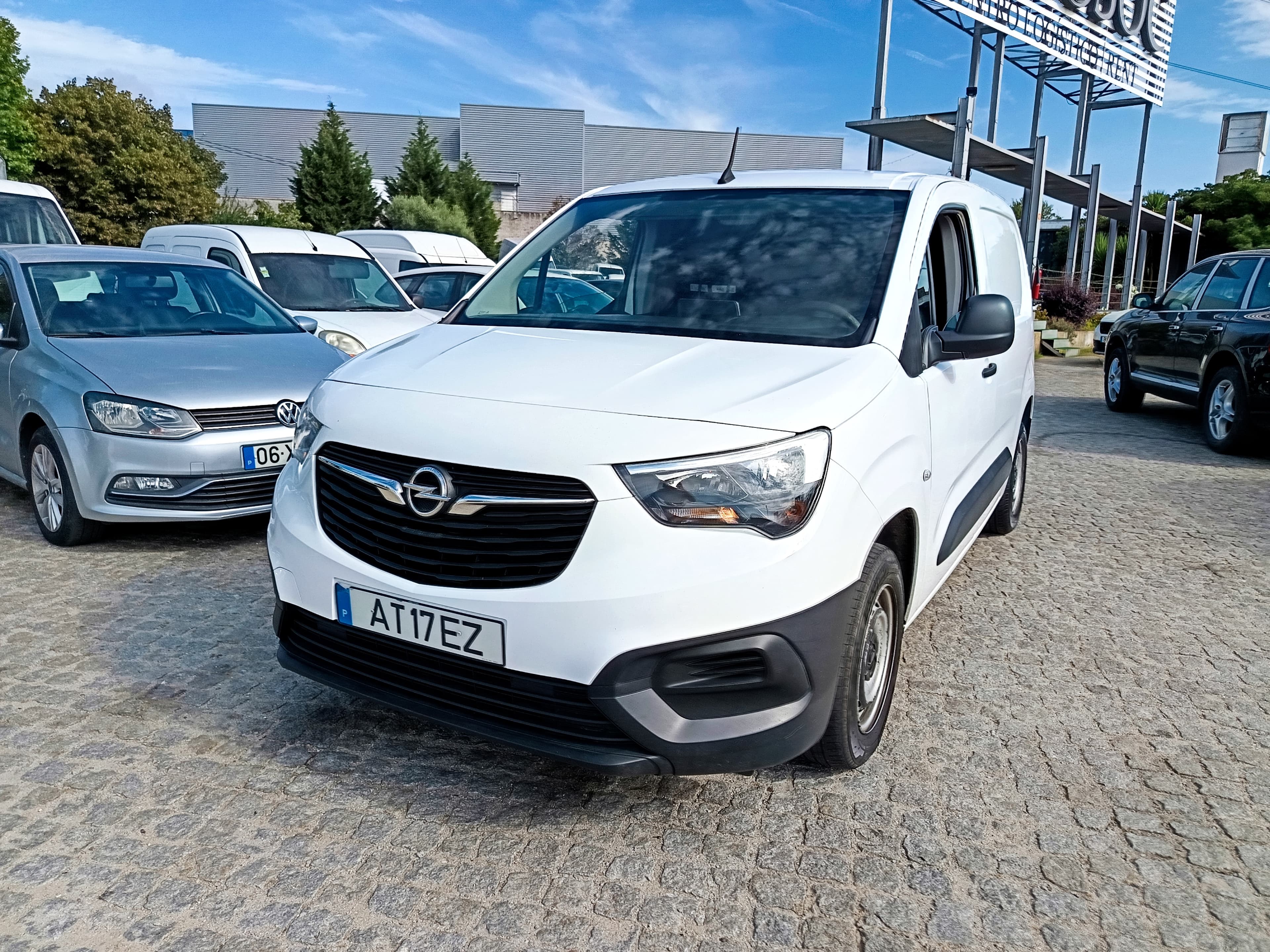 Opel Combo 1.5 D · Ano 2022 — imagem 1