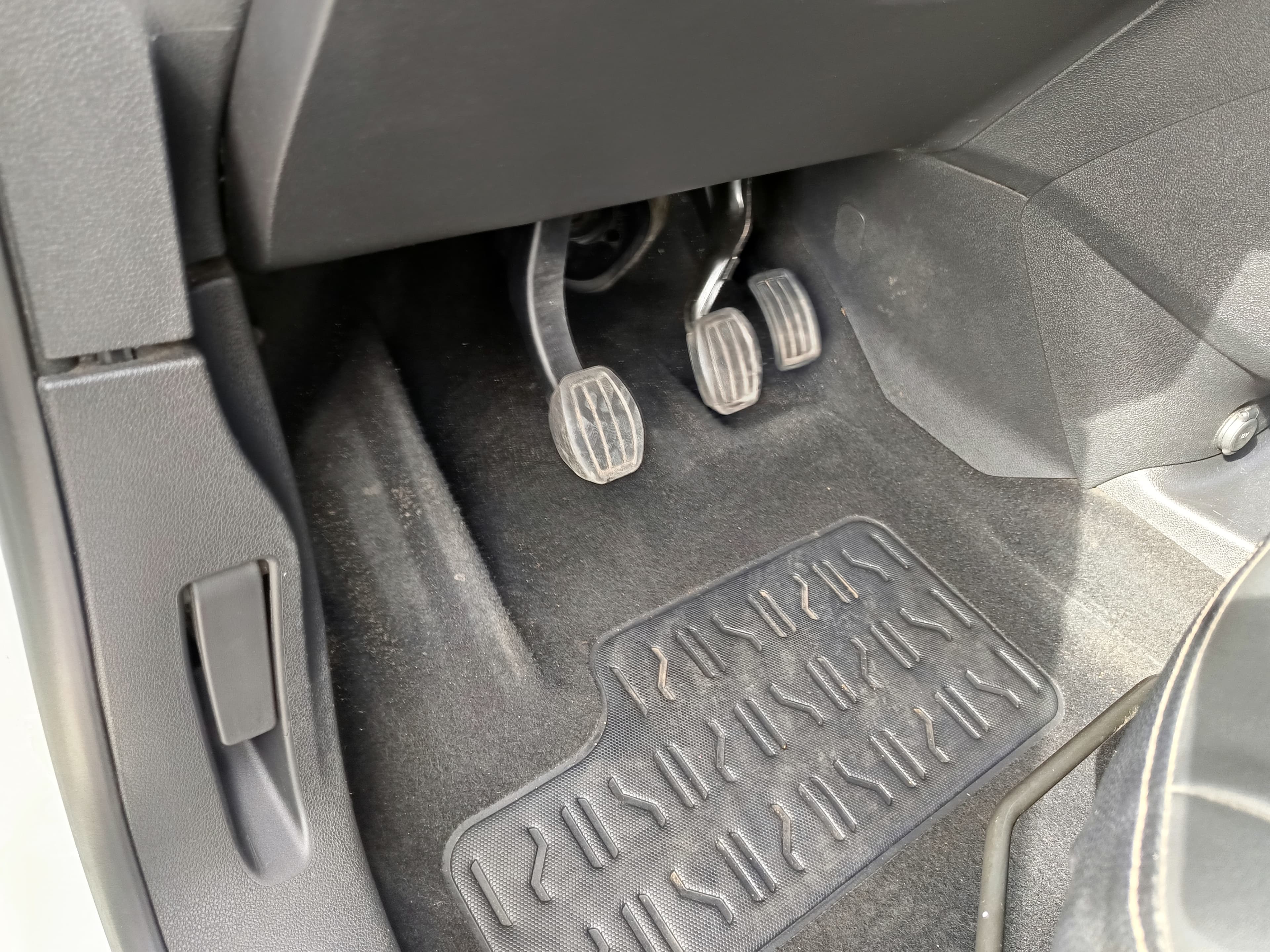 Opel Combo 1.5 D · Ano 2022 — imagem 30