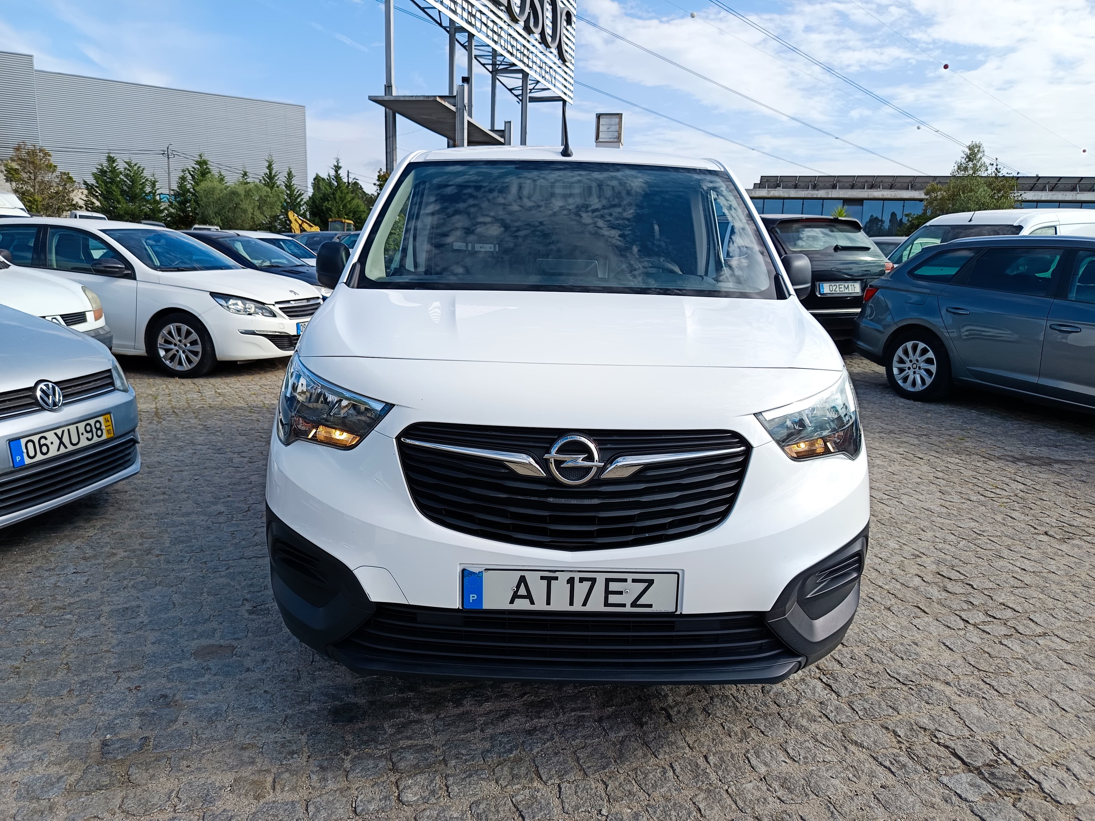 Opel Combo 1.5 D · Ano 2022 — imagem 2