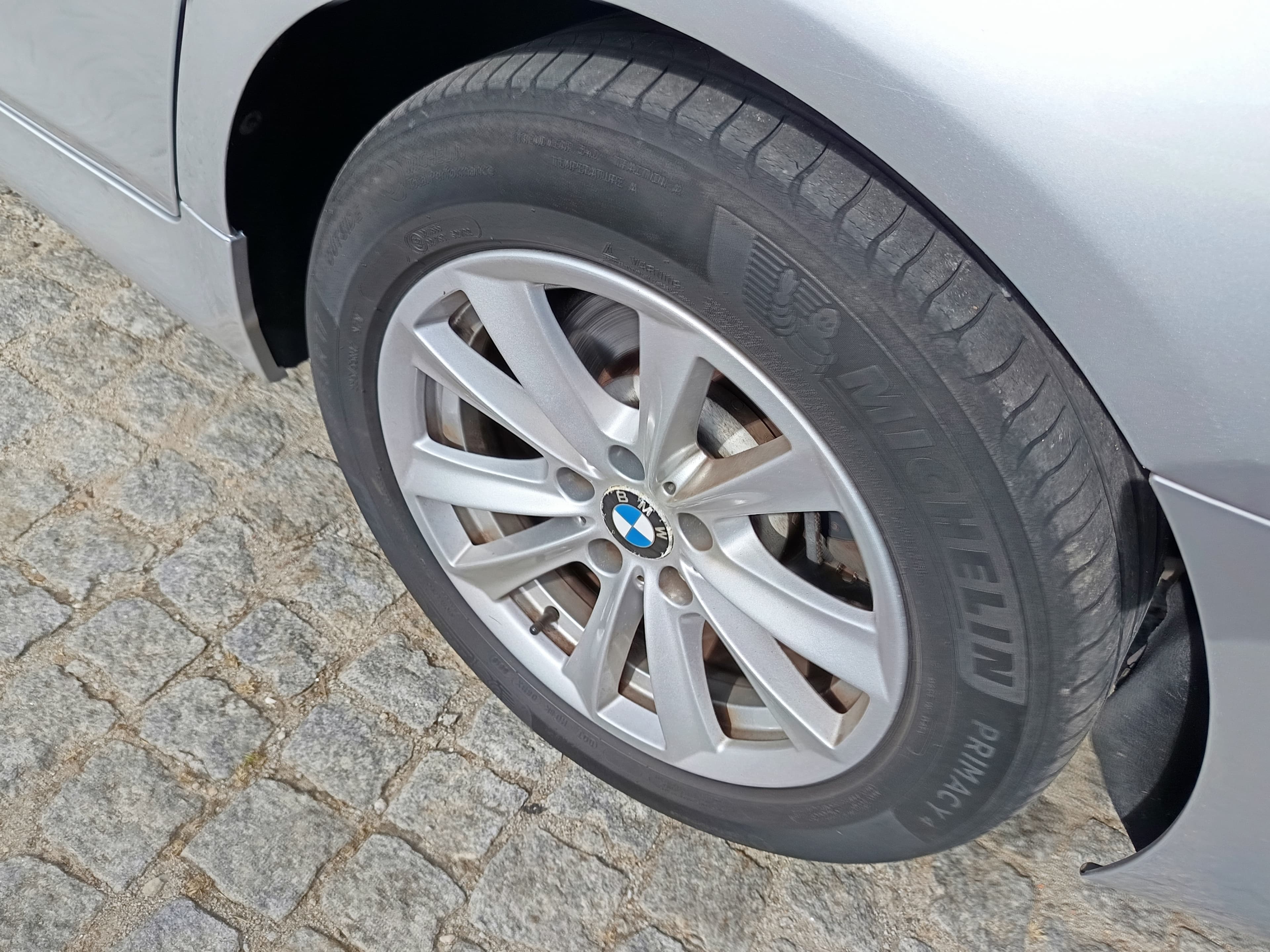 BMW 520d · Ano 2012 — imagem 13
