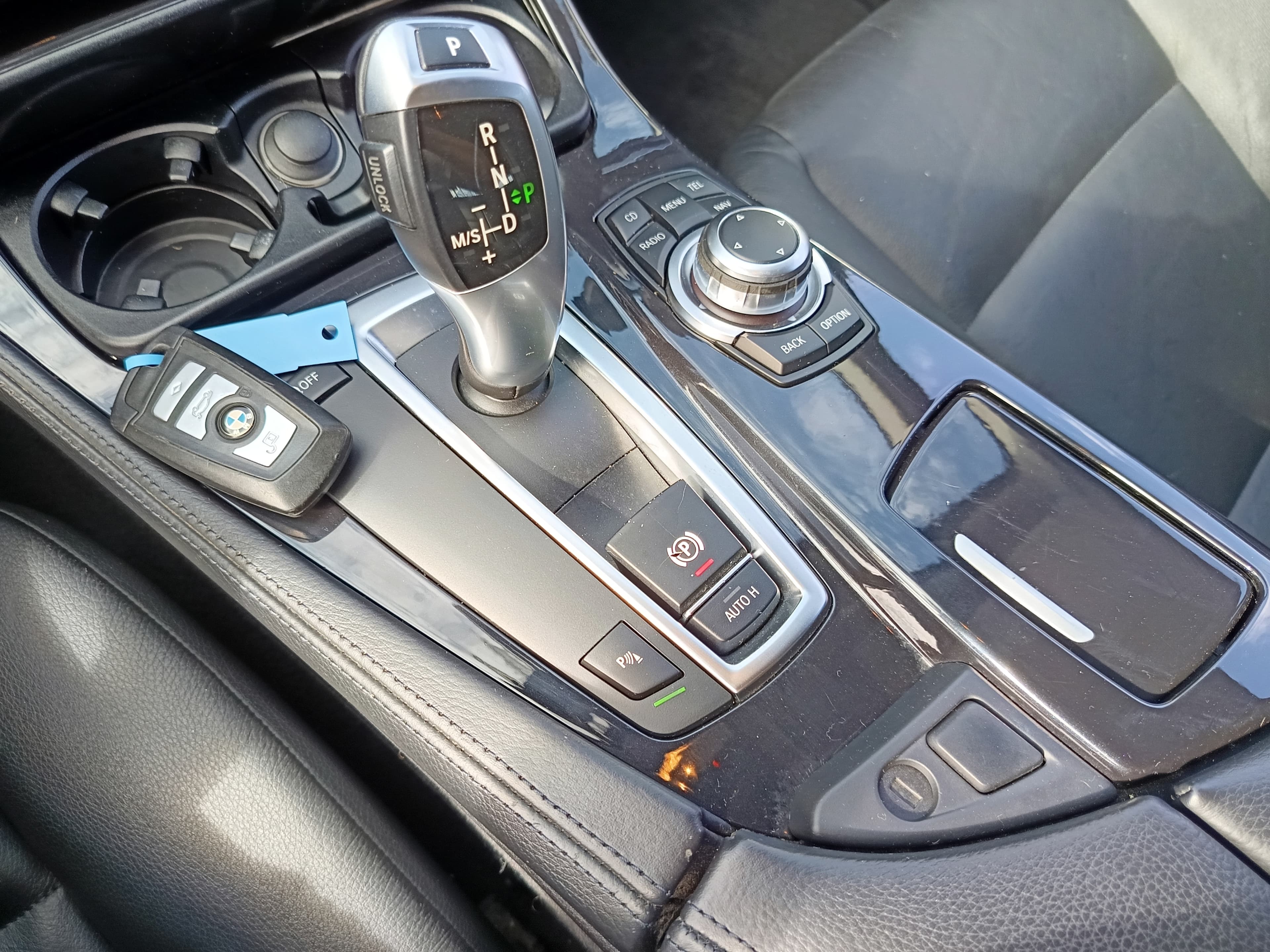 BMW 520d · Ano 2012 — imagem 24