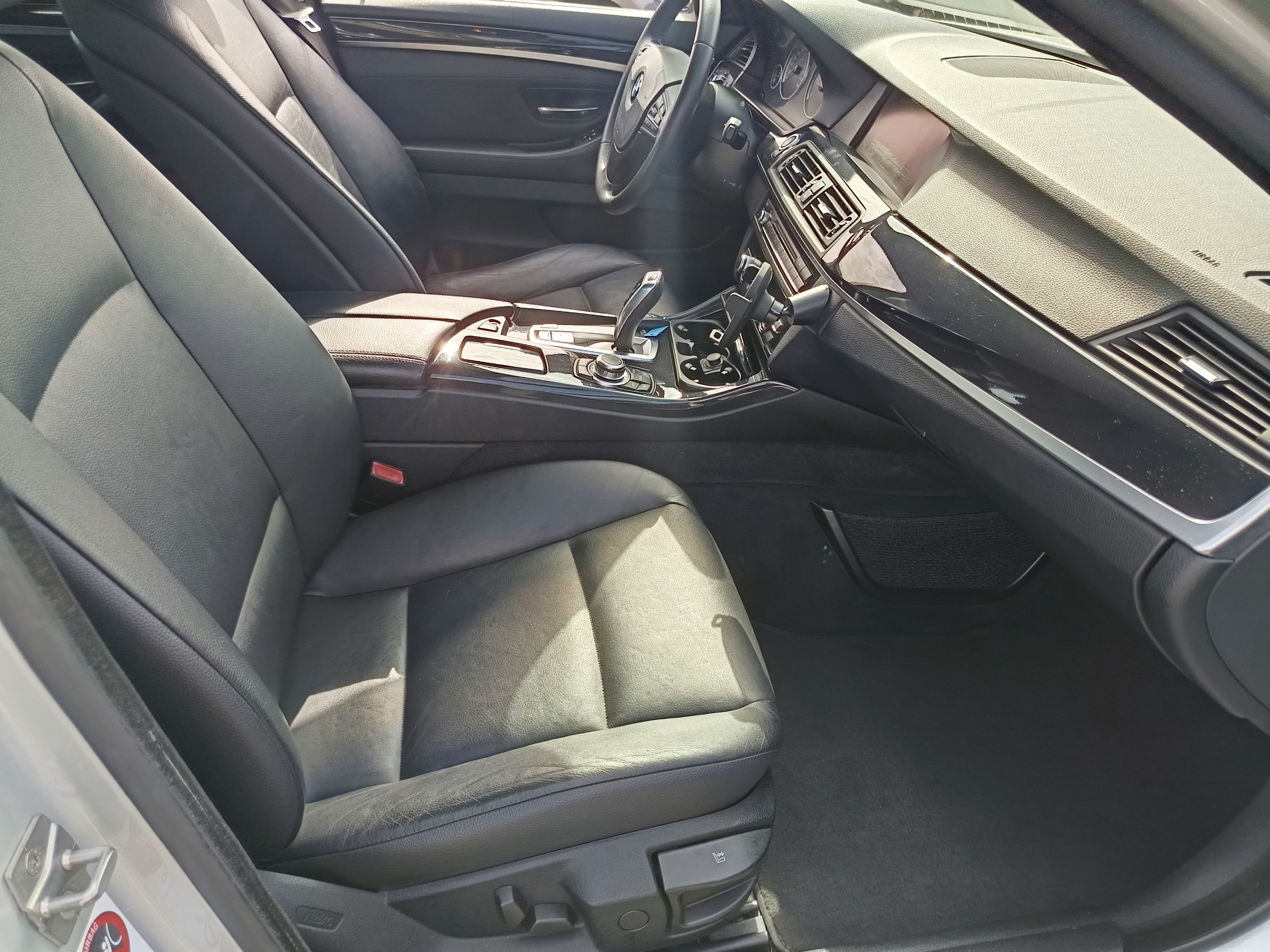 BMW 520d · Ano 2012 — imagem 39