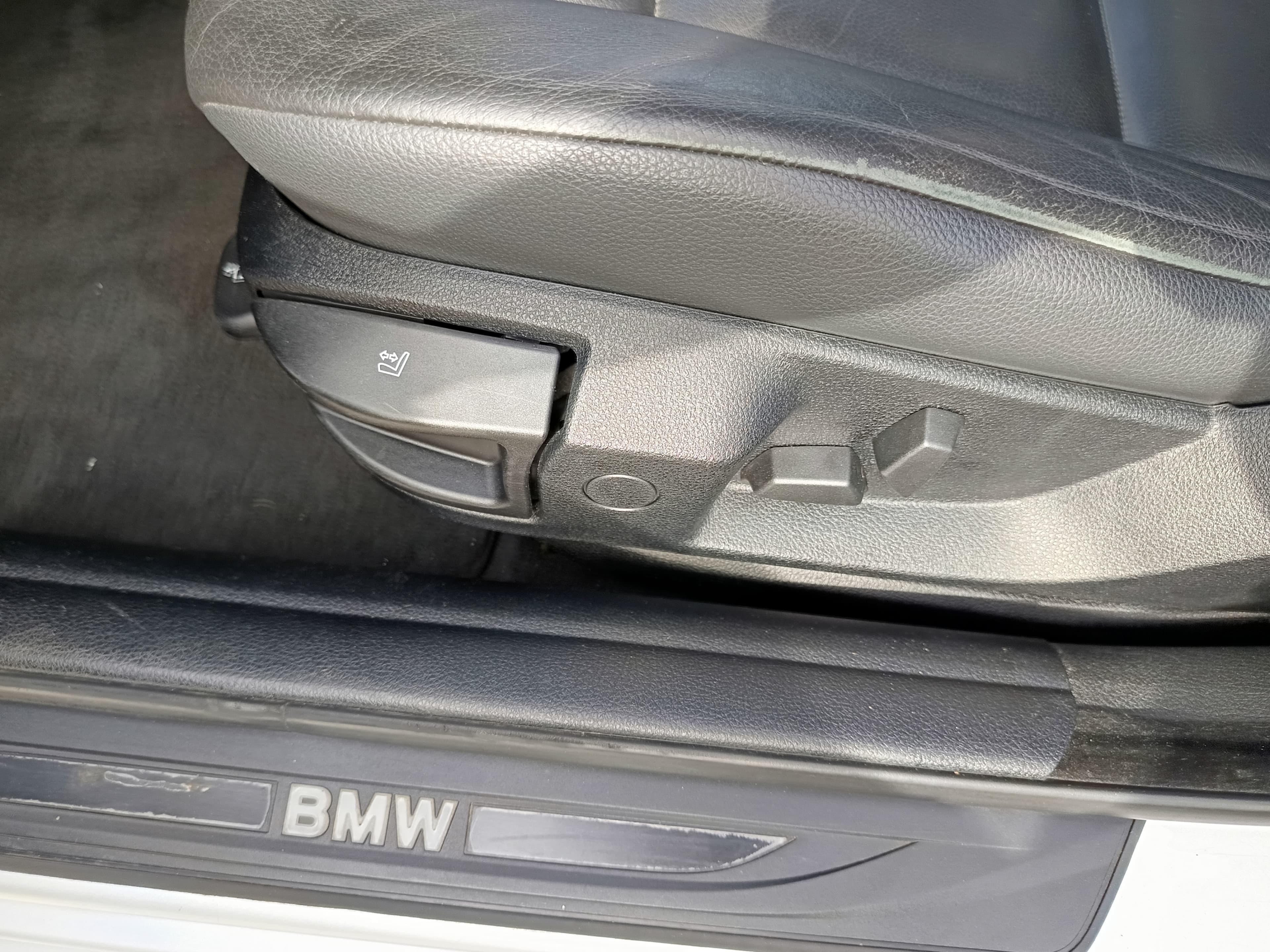 BMW 520d · Ano 2012 — imagem 33