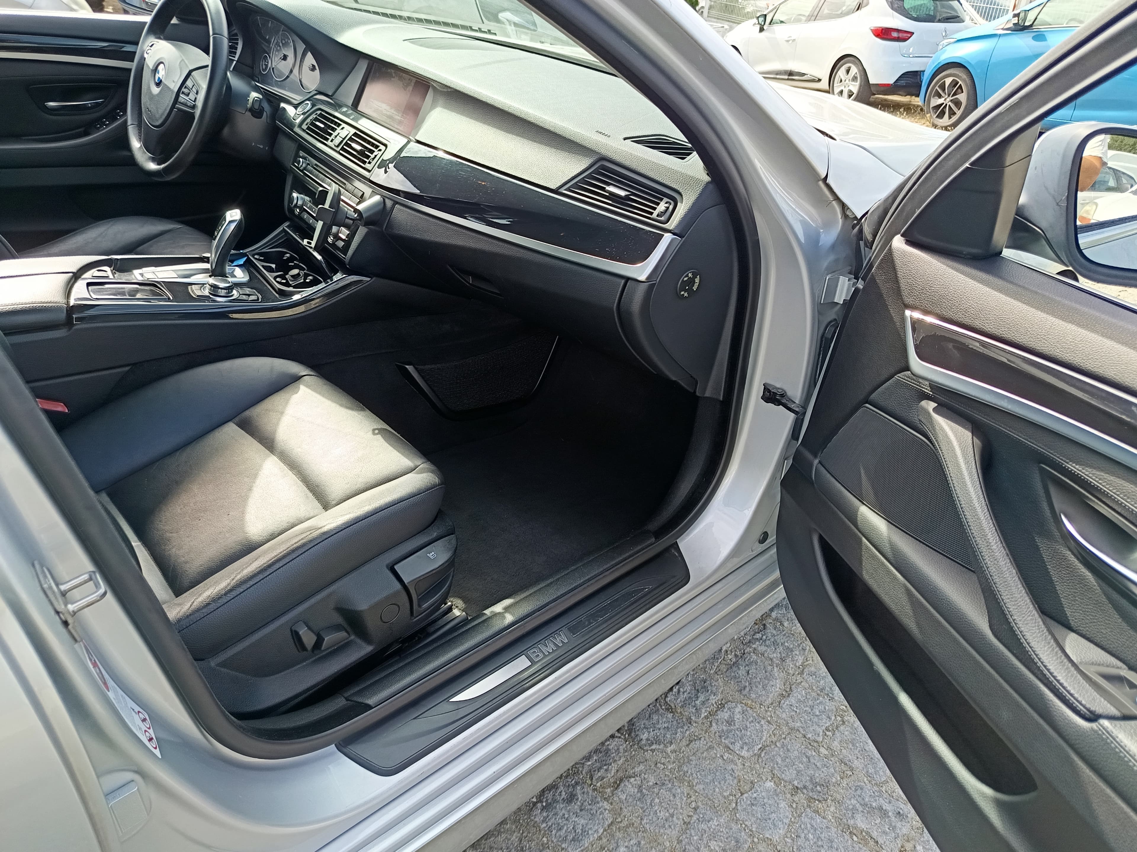 BMW 520d · Ano 2012 — imagem 37