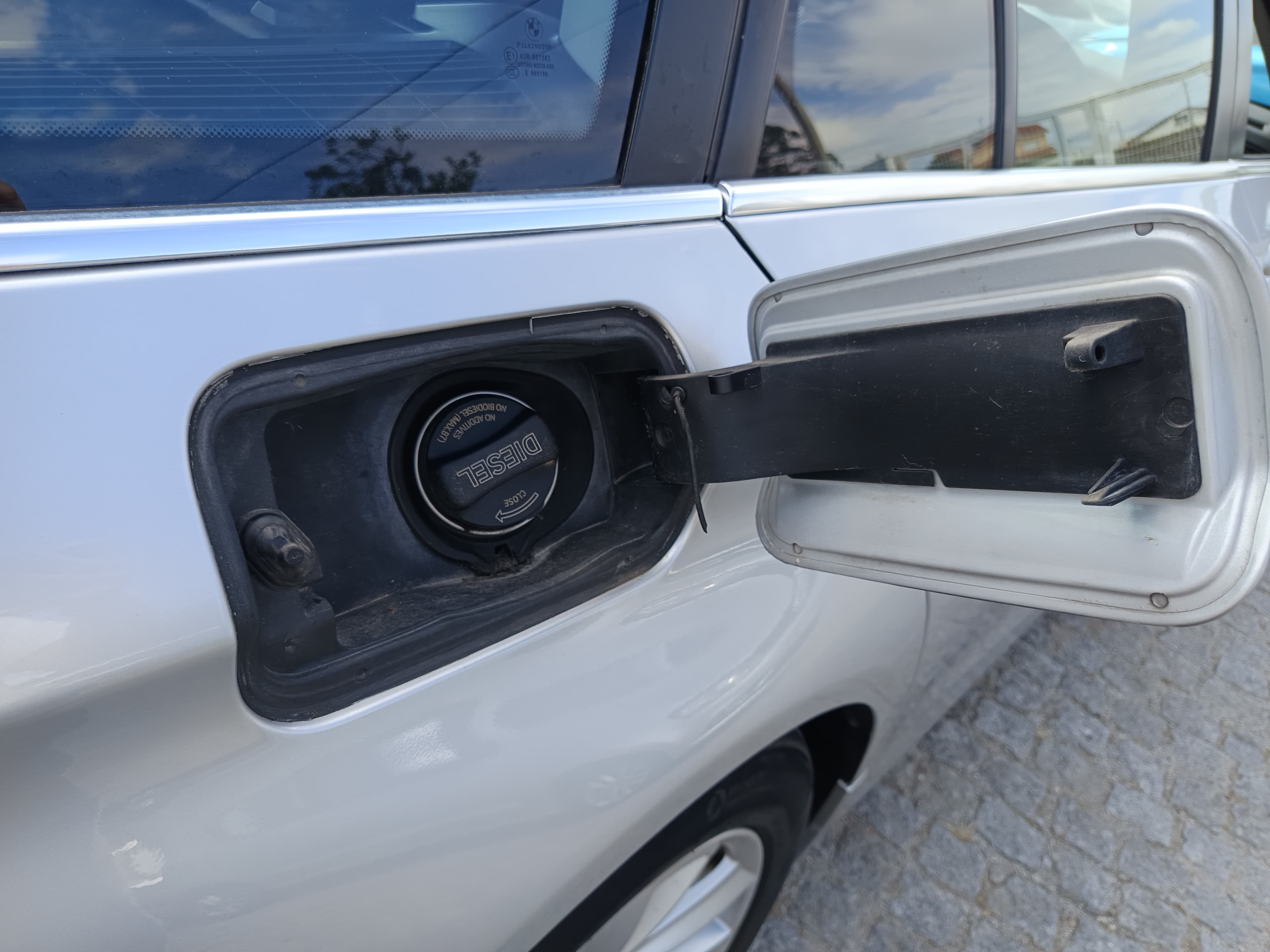 BMW 520d · Ano 2012 — imagem 12