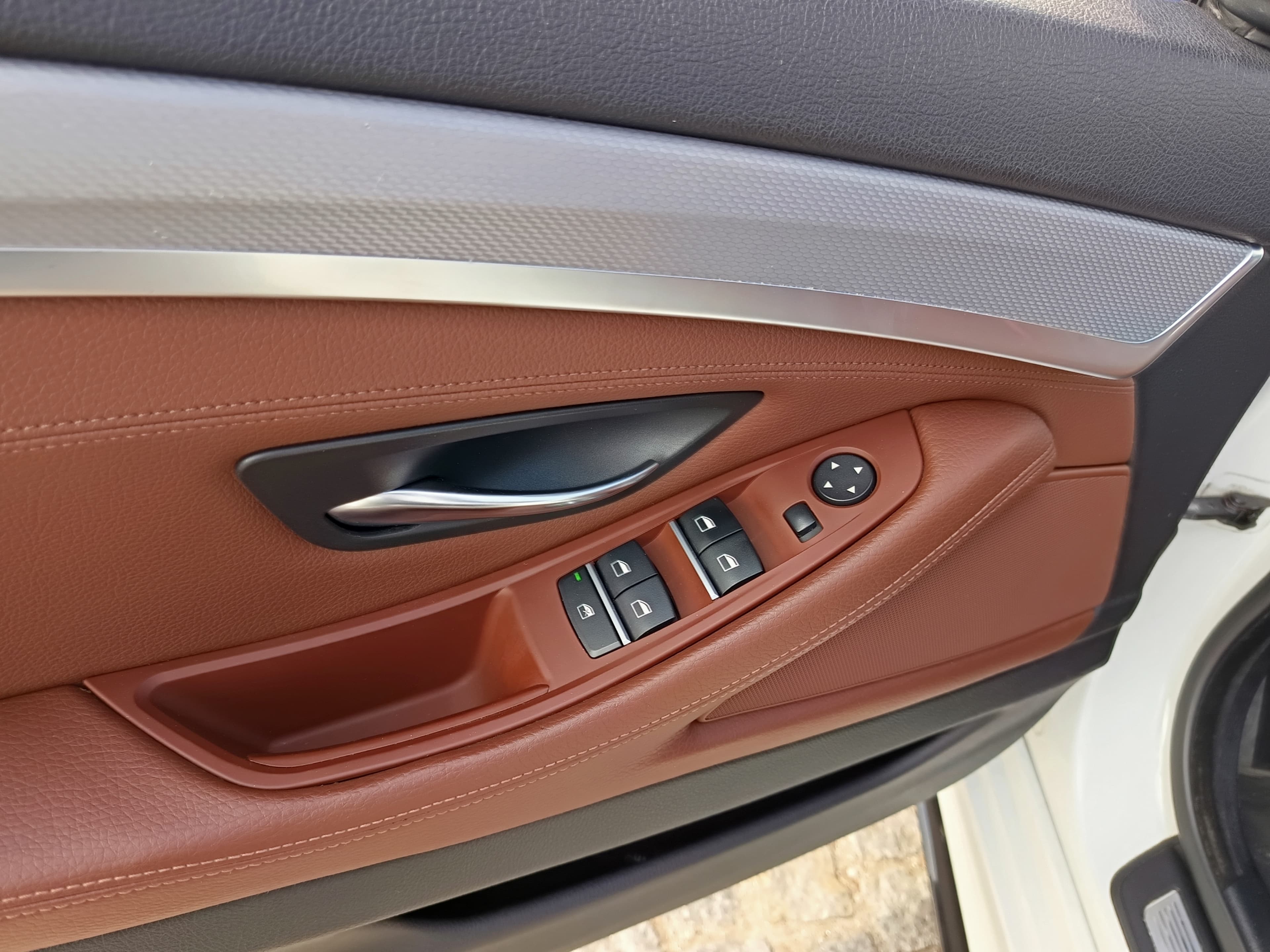 BMW 520d · Ano 2011 — imagen 29