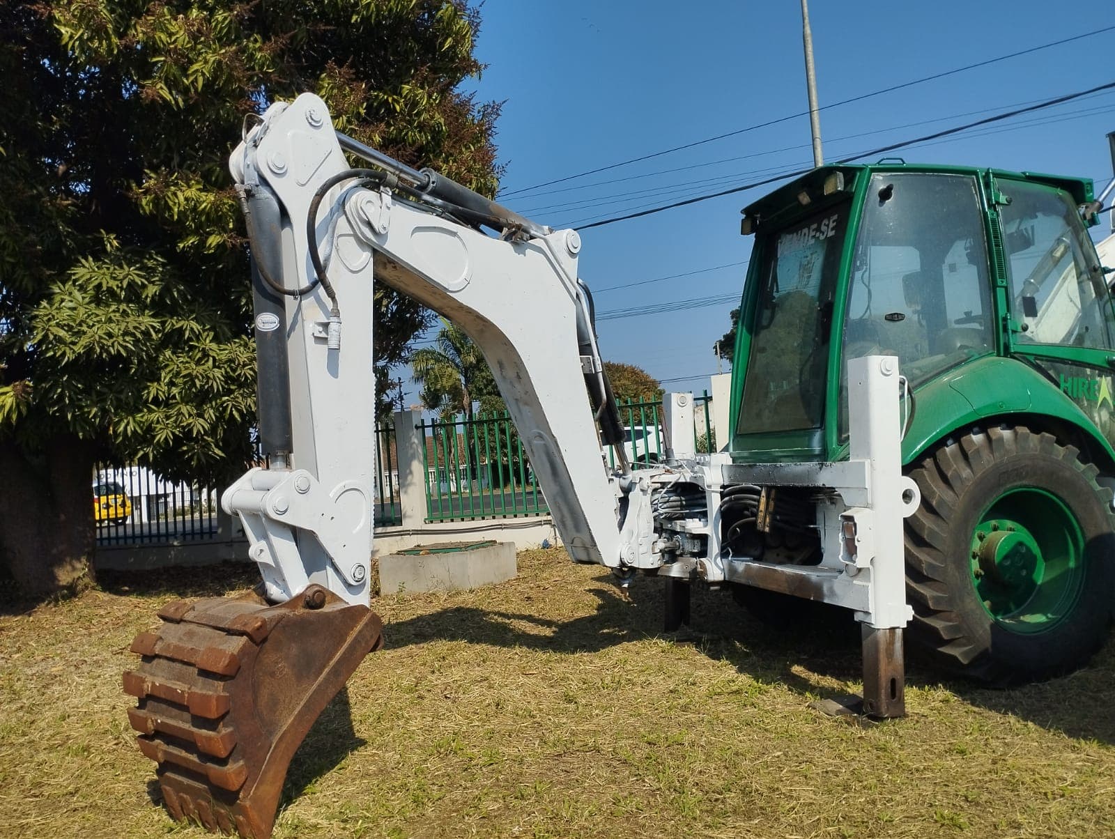 Retroescavadeira Caterpillar 428E — imagem 4
