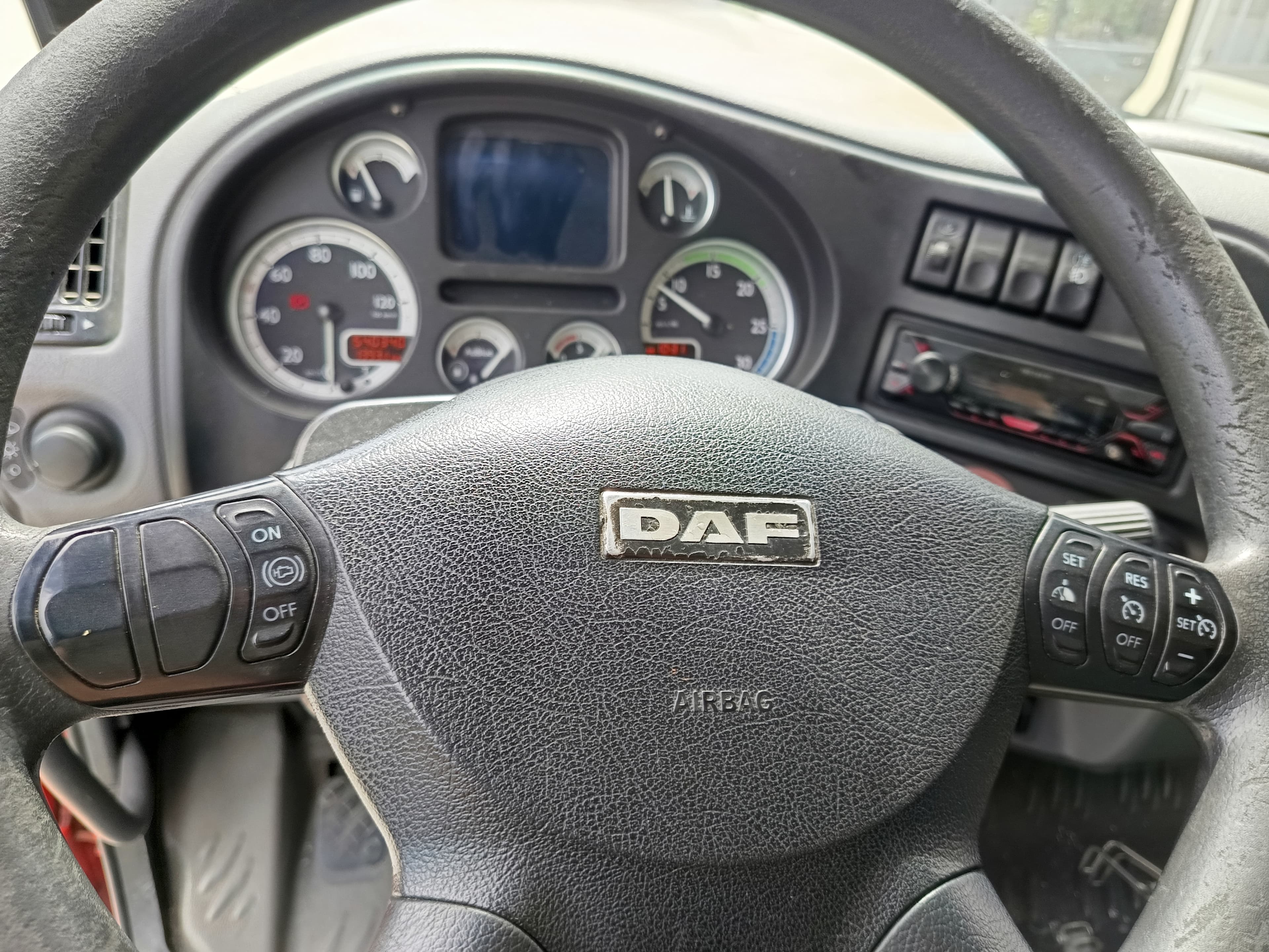 DAF LF 45.180 4x2 · Ano 2007 — image 30