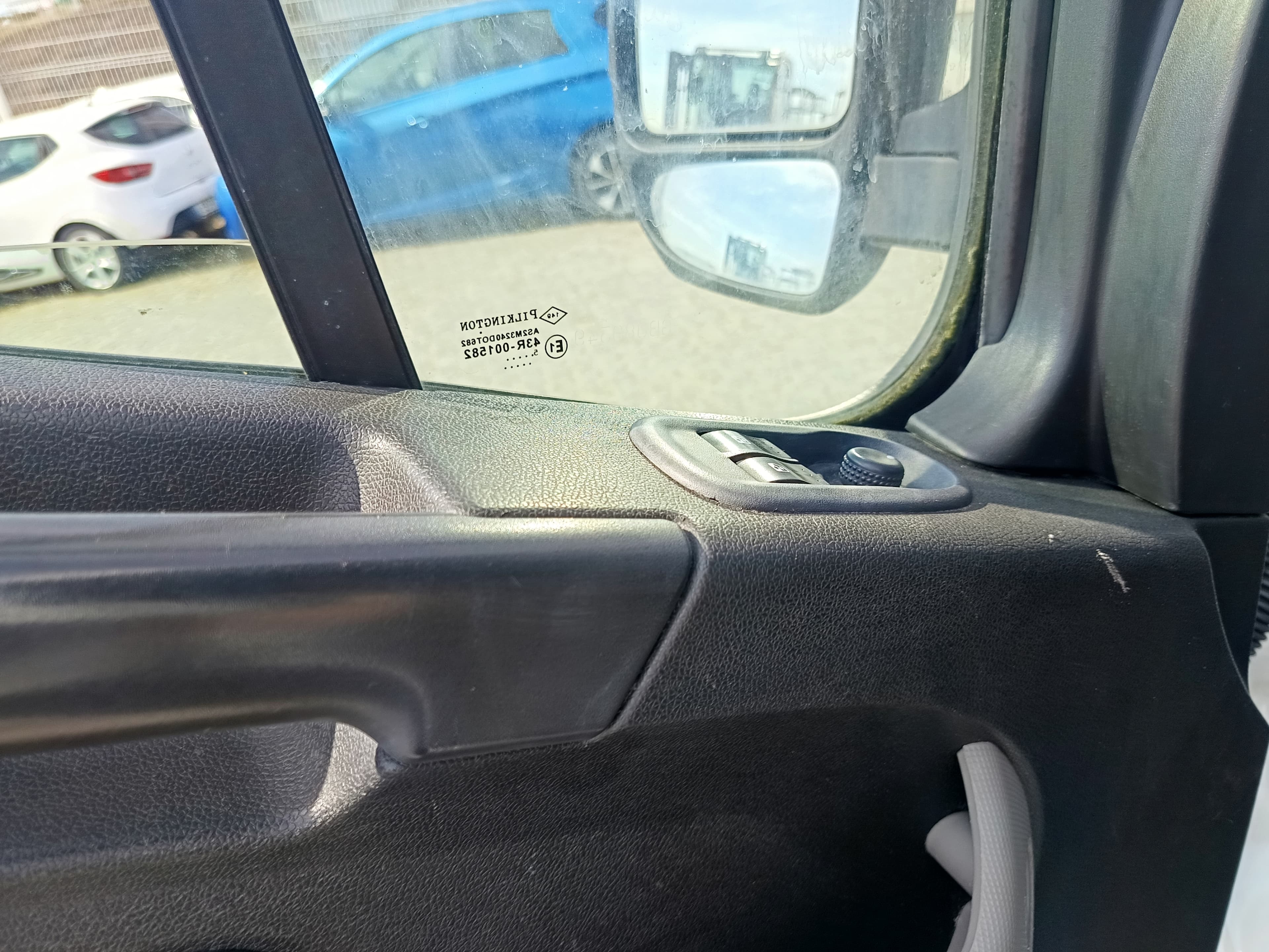 Opel Movano · Ano 2015 — imagem 37