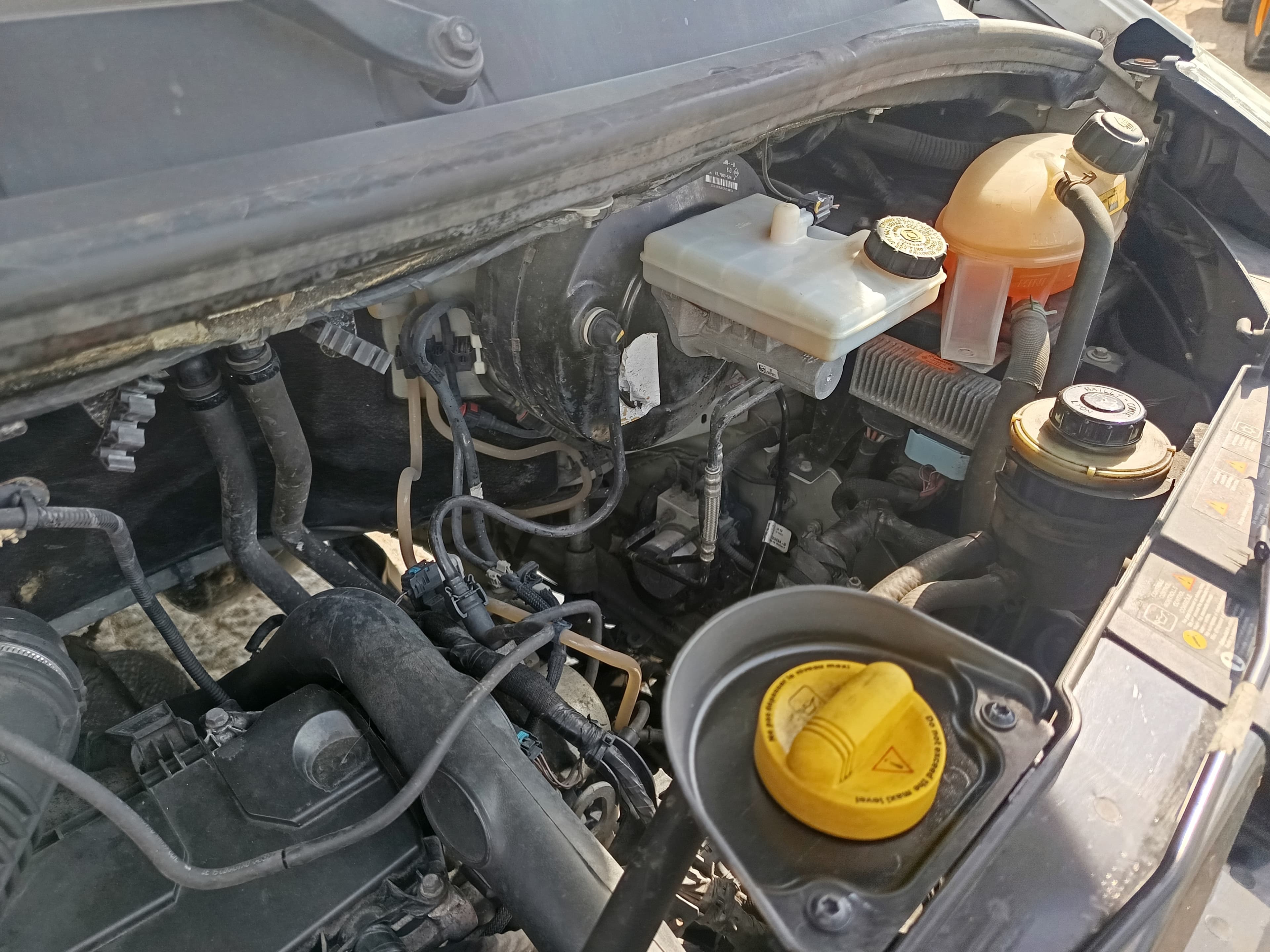Opel Movano · Ano 2015 — imagem 21